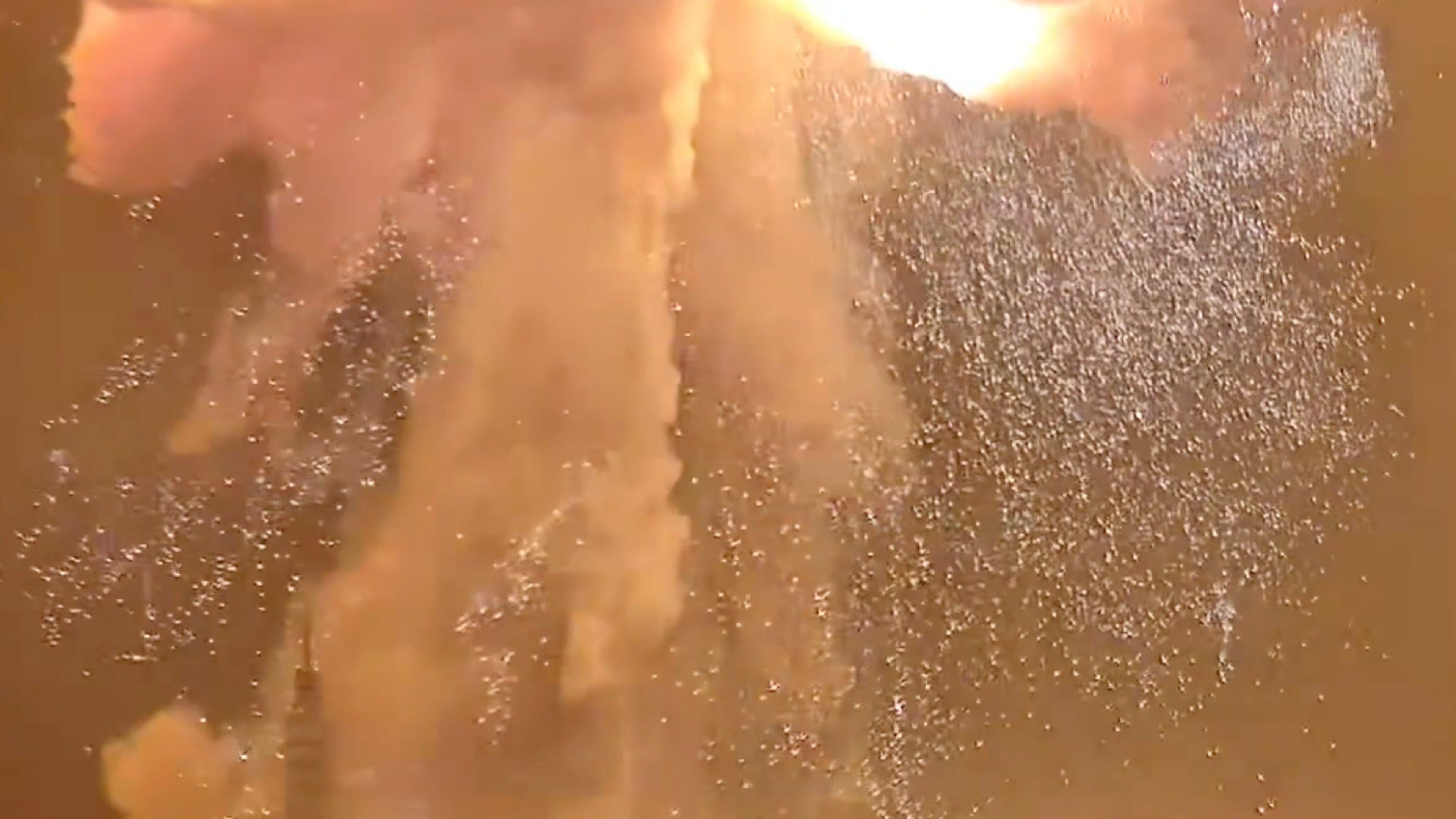 Nasa plans for base on moon take early hit as Jeff Bezos’s Blue Origin rocket explodes