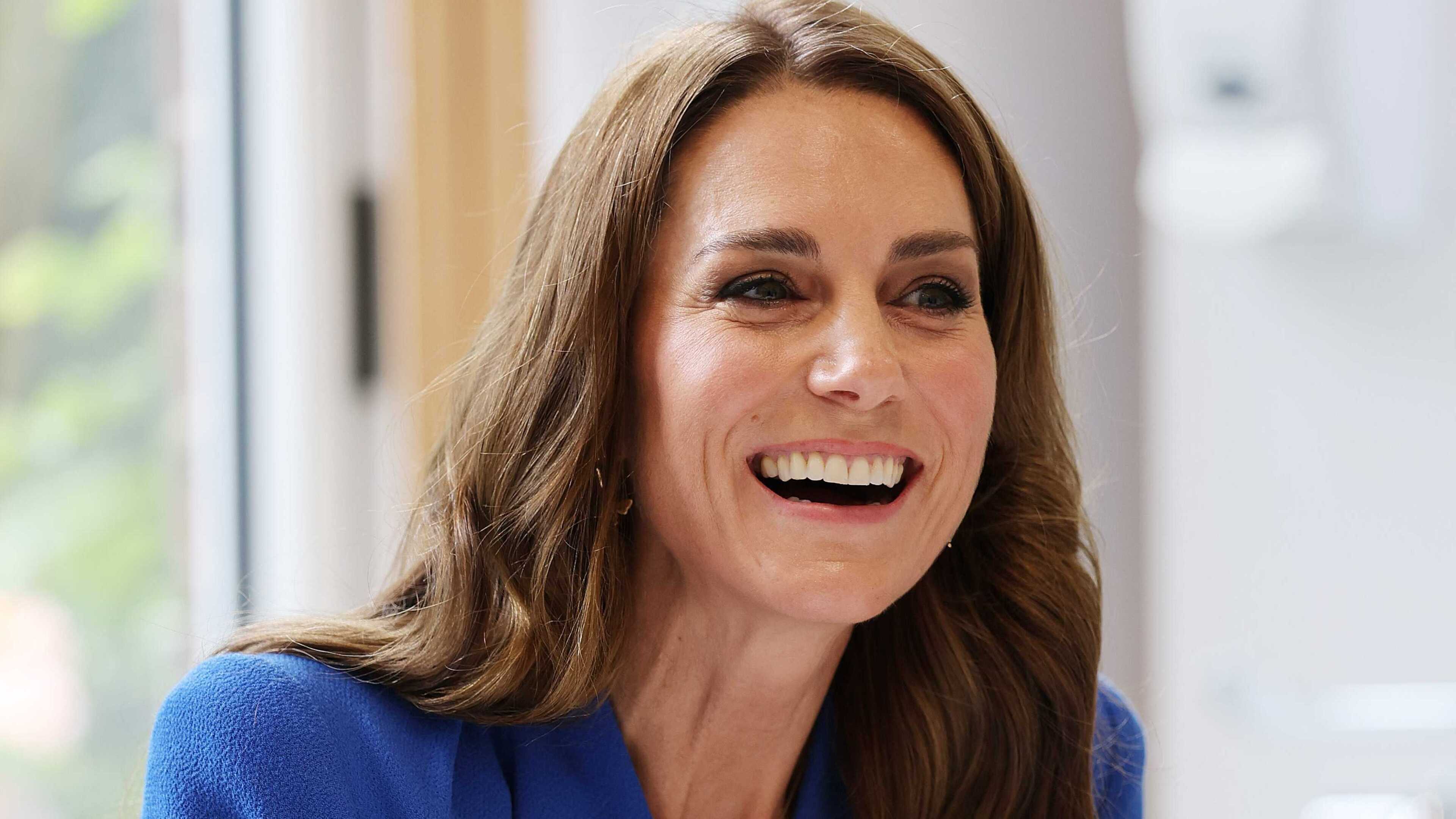 Kate joins surprise celebration for young mother finishing chemotherapy
