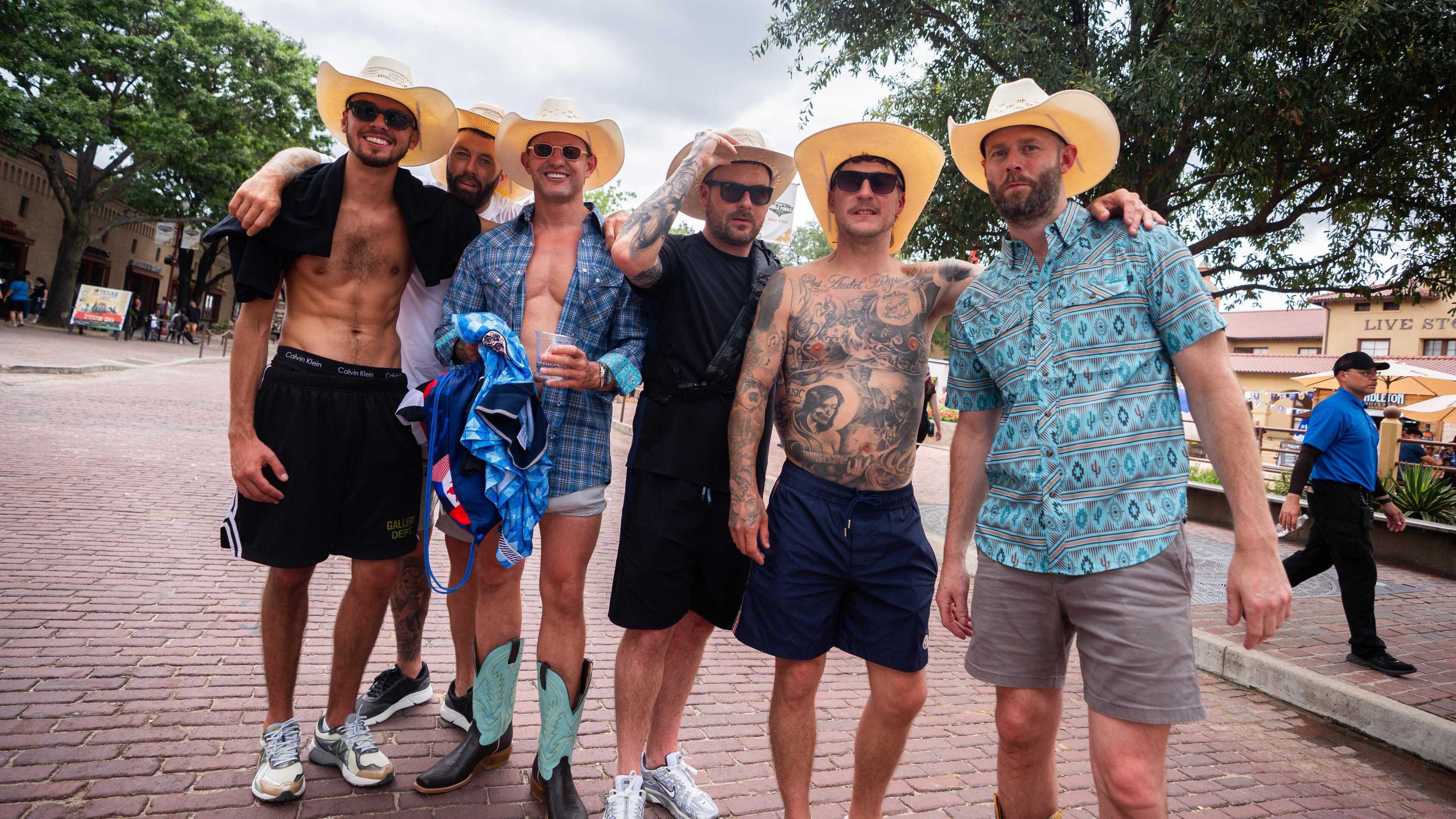 England fans adopt Texas culture ahead of World Cup opener