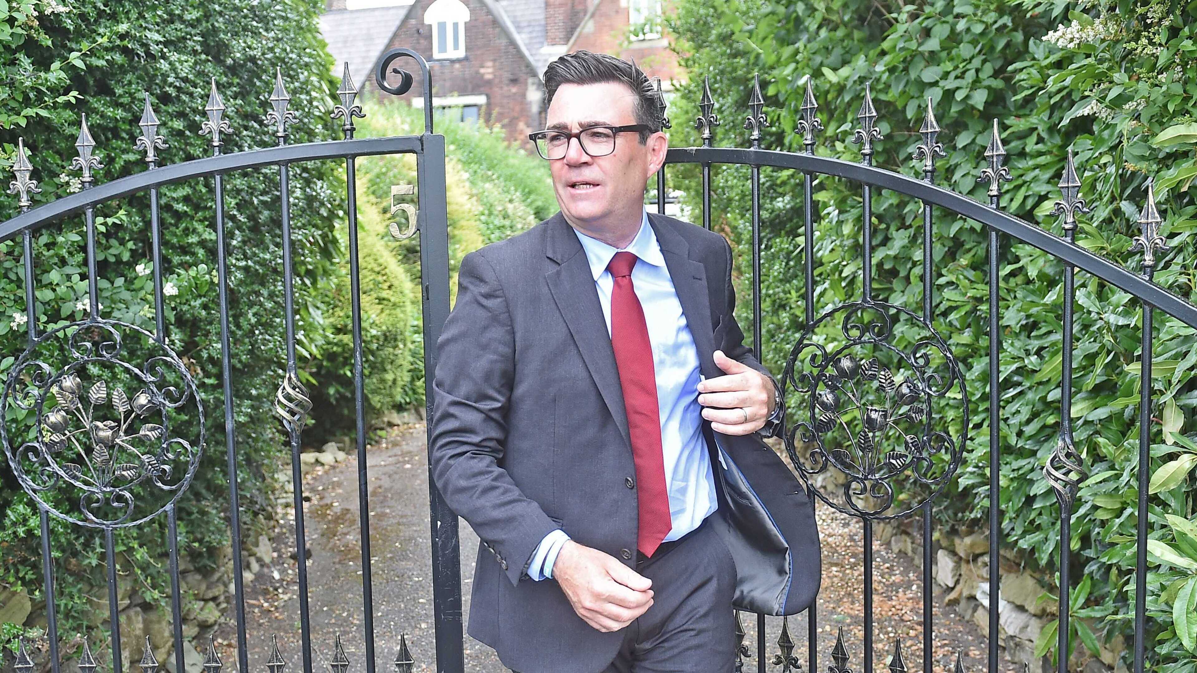 Labour senior figures back Burnham and play down election prospects