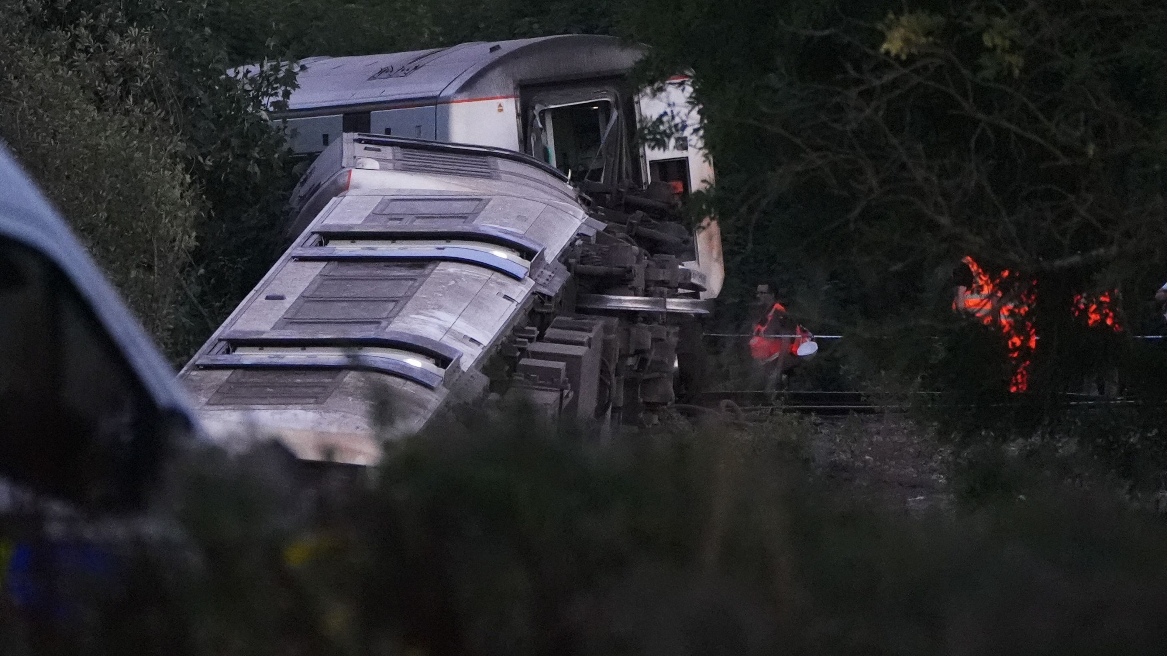 Probe launched after derailment leaves two severely injured on London–Eastbourne line