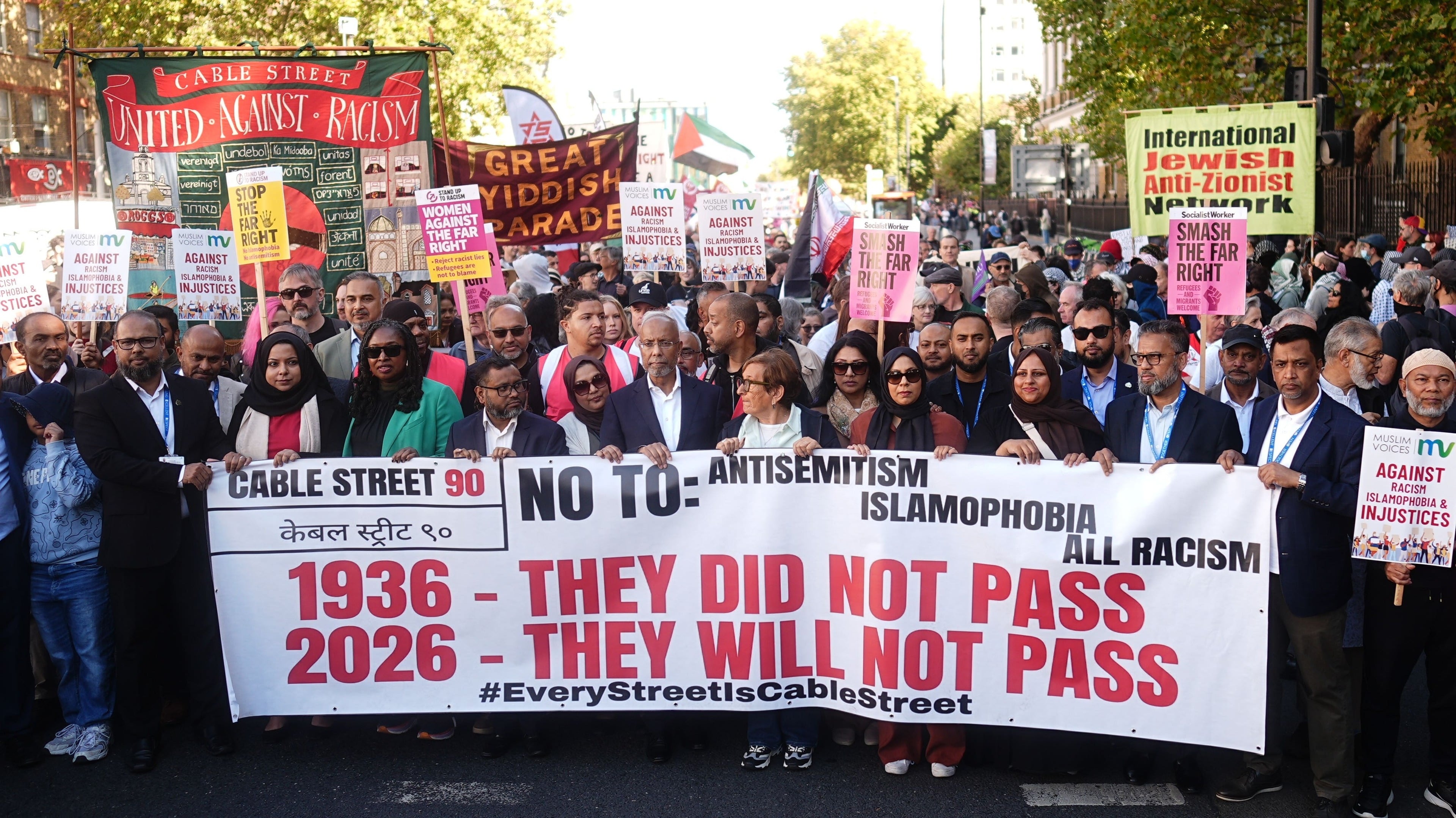 ‘Stop the far right’, say marchers on anniversary of Battle of Cable Street