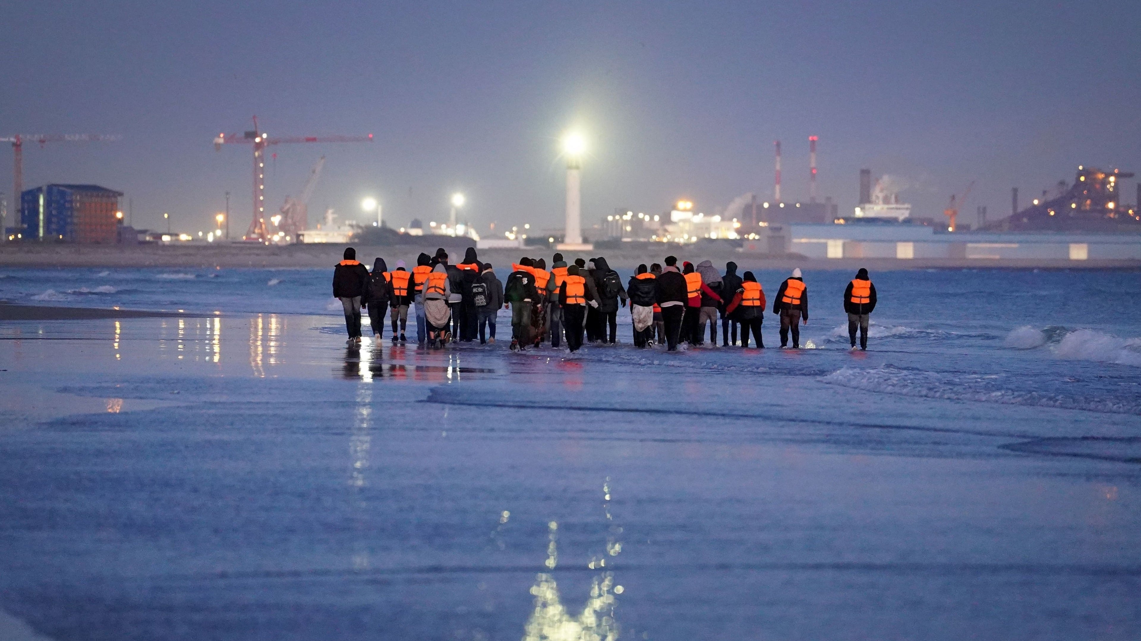 Four people die attempting to cross English Channel in small boat