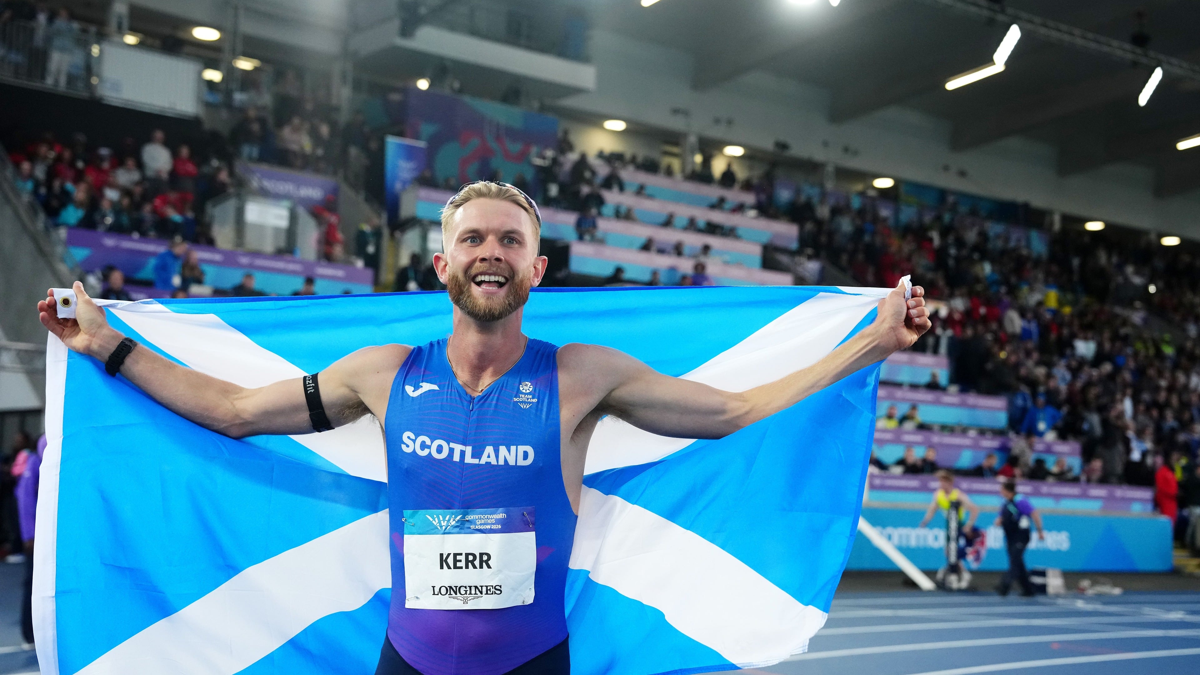 First Minister presents Josh Kerr with gold medal after men’s mile victory