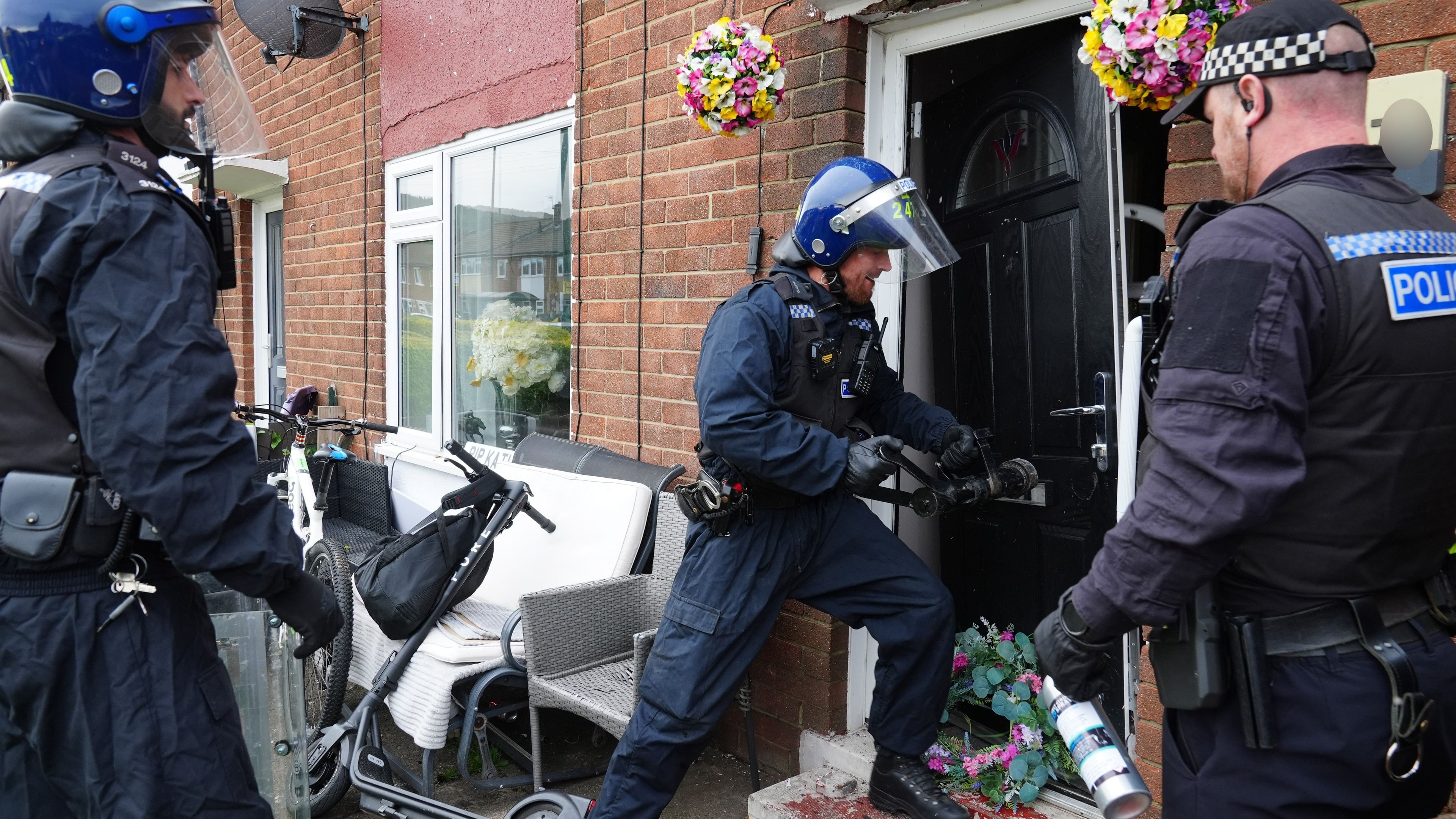 Police carry out early-morning raids in Teesside organised crime crackdown