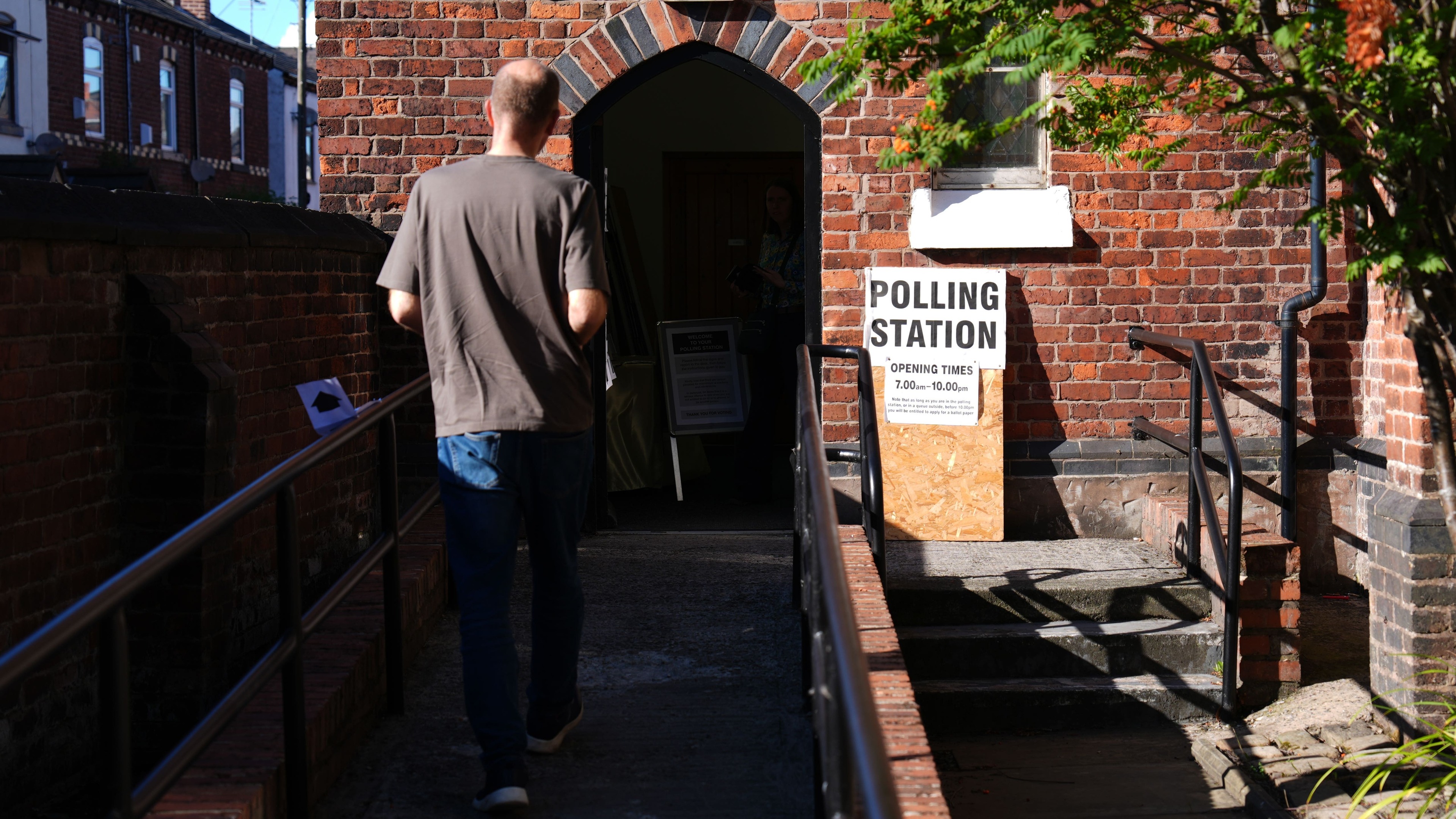 Vote counting to begin in Greater Manchester mayoral by-election