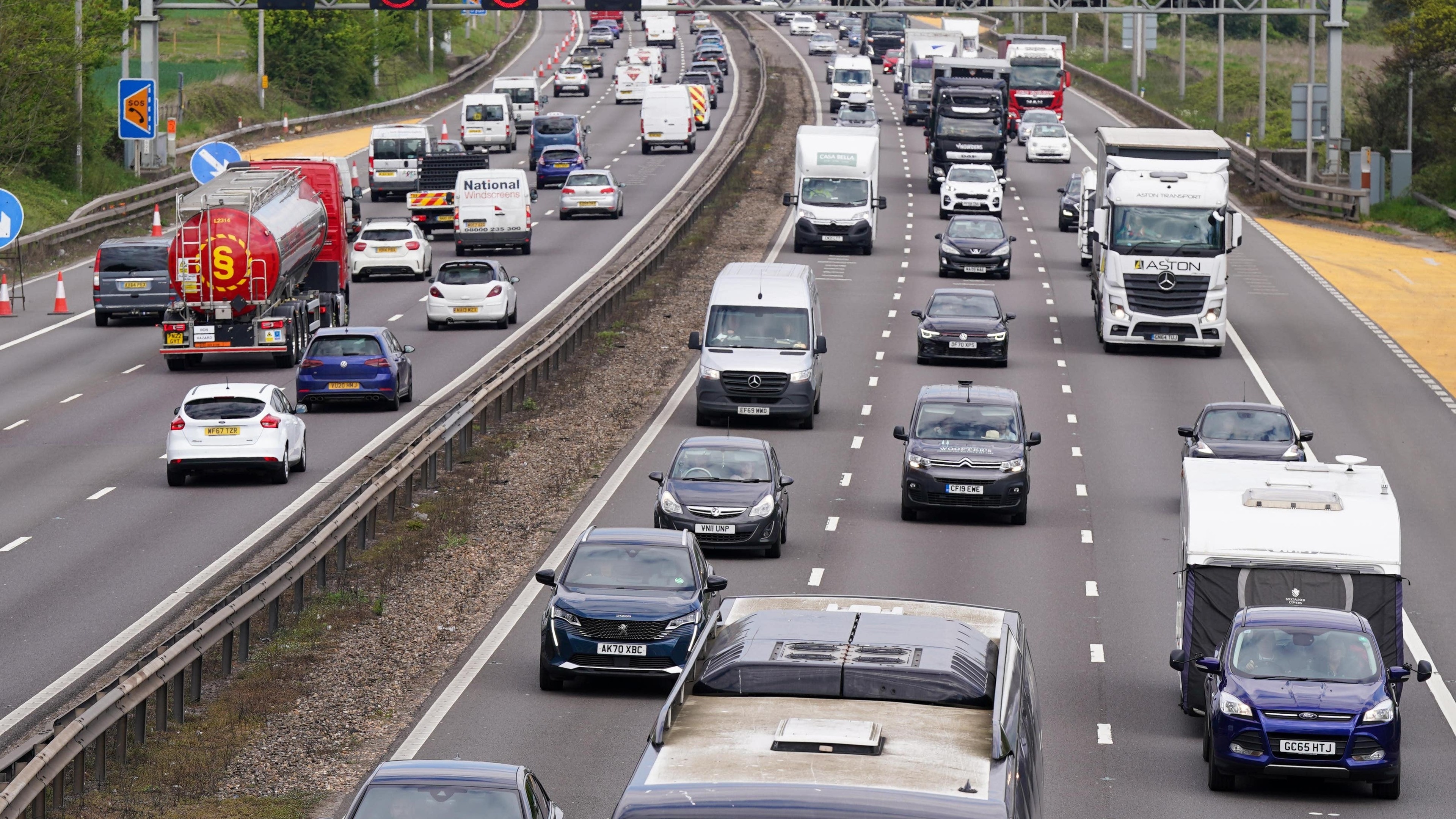 RAC warns of bank holiday traffic jams as millions take car trips
