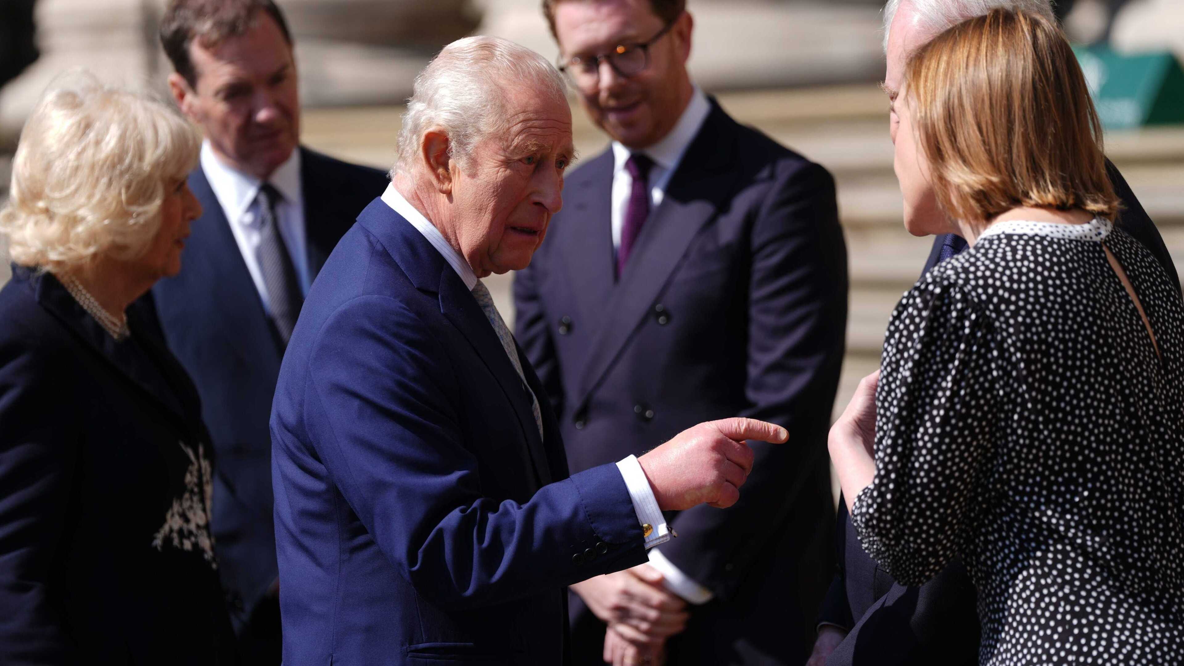 King and Queen arrive at British Museum to view models of Elizabeth II memorial