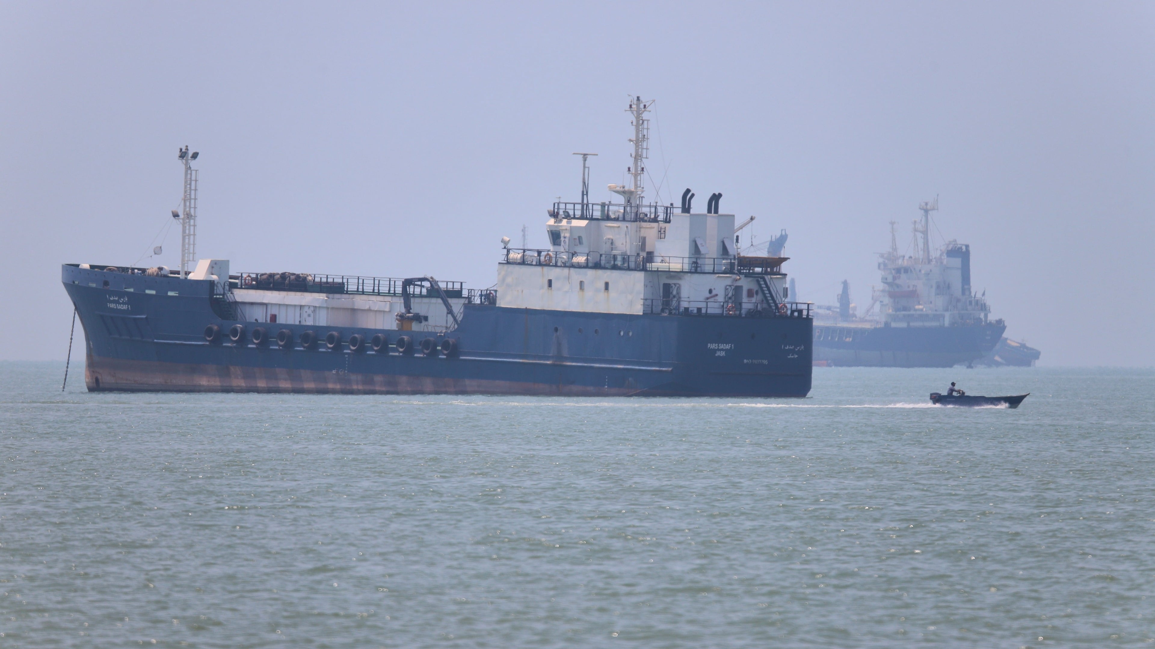 Iran warns on Strait of Hormuz, raising questions about UK-France defensive mission