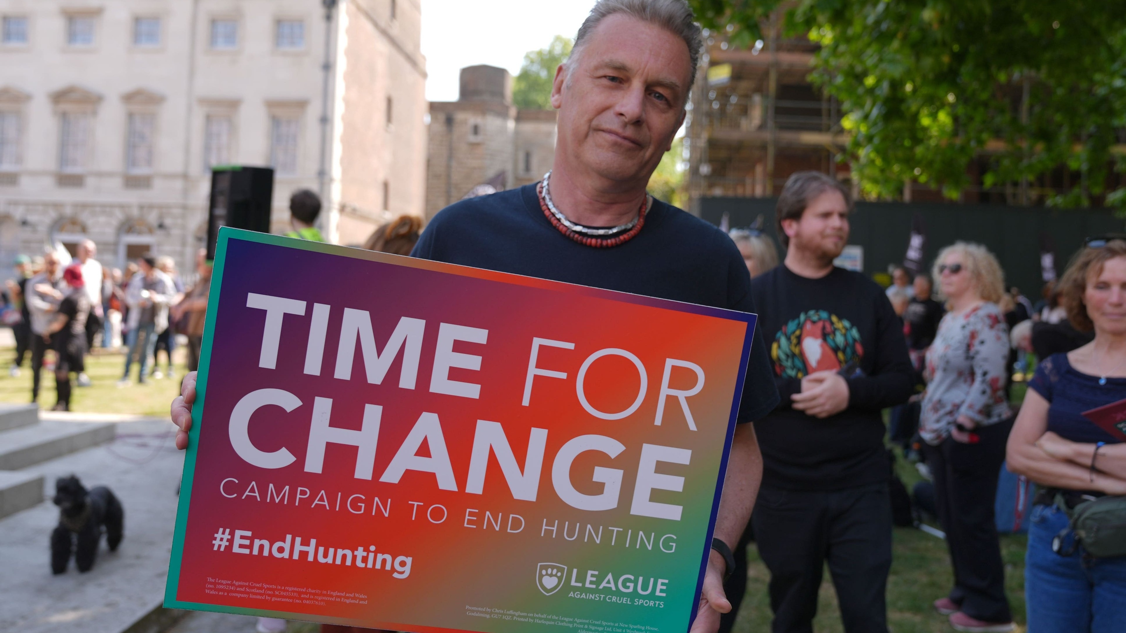 Chris Packham calls for government to ban trail hunting