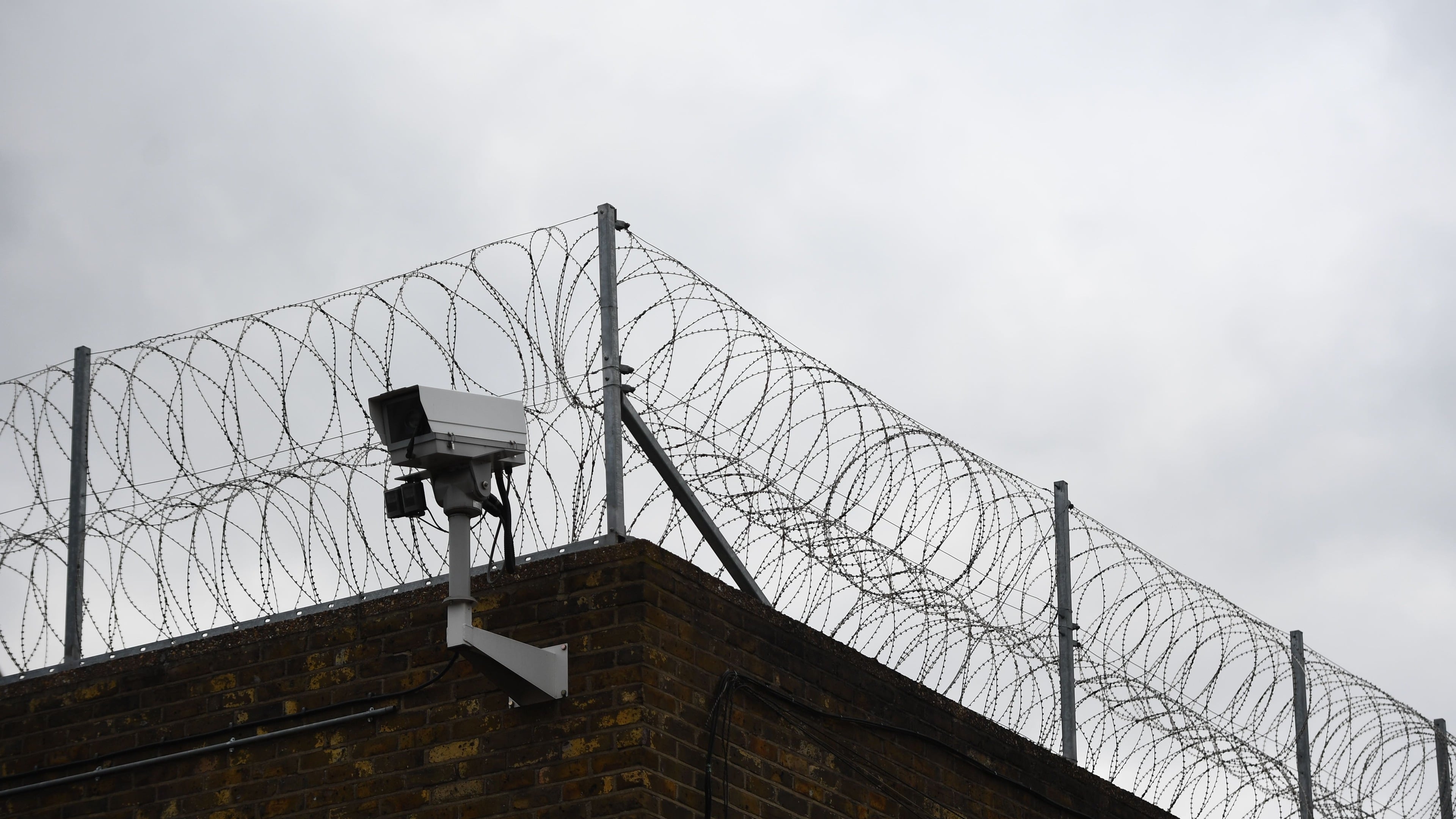 Conservatives pledge to deport foreign criminals convicted of non-minor offences