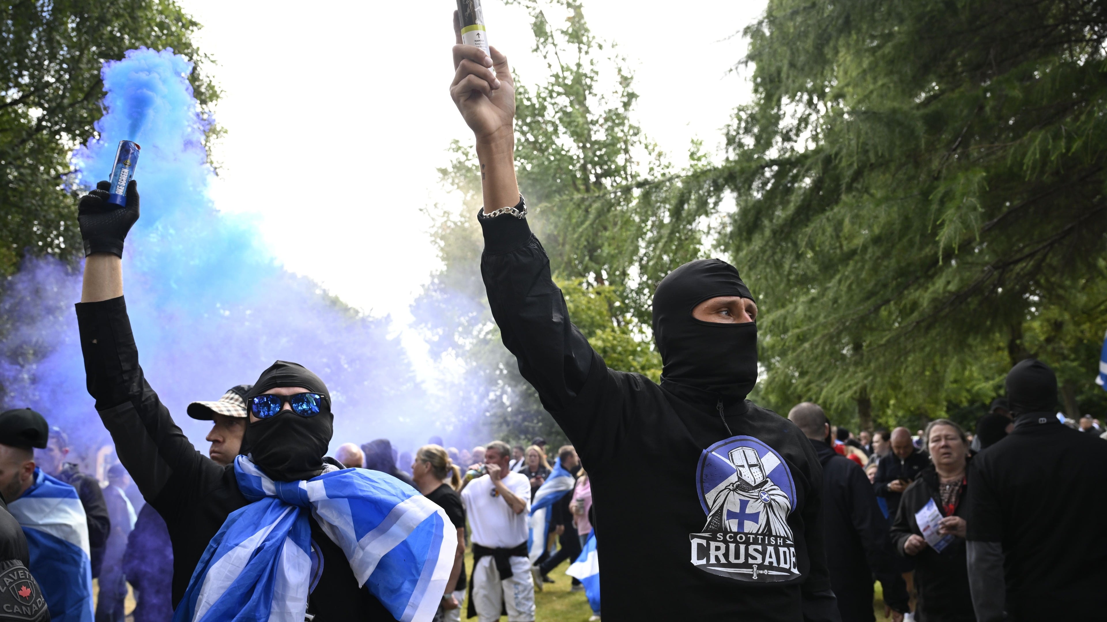 15 arrested after violence during anti-migrant protest in Glasgow