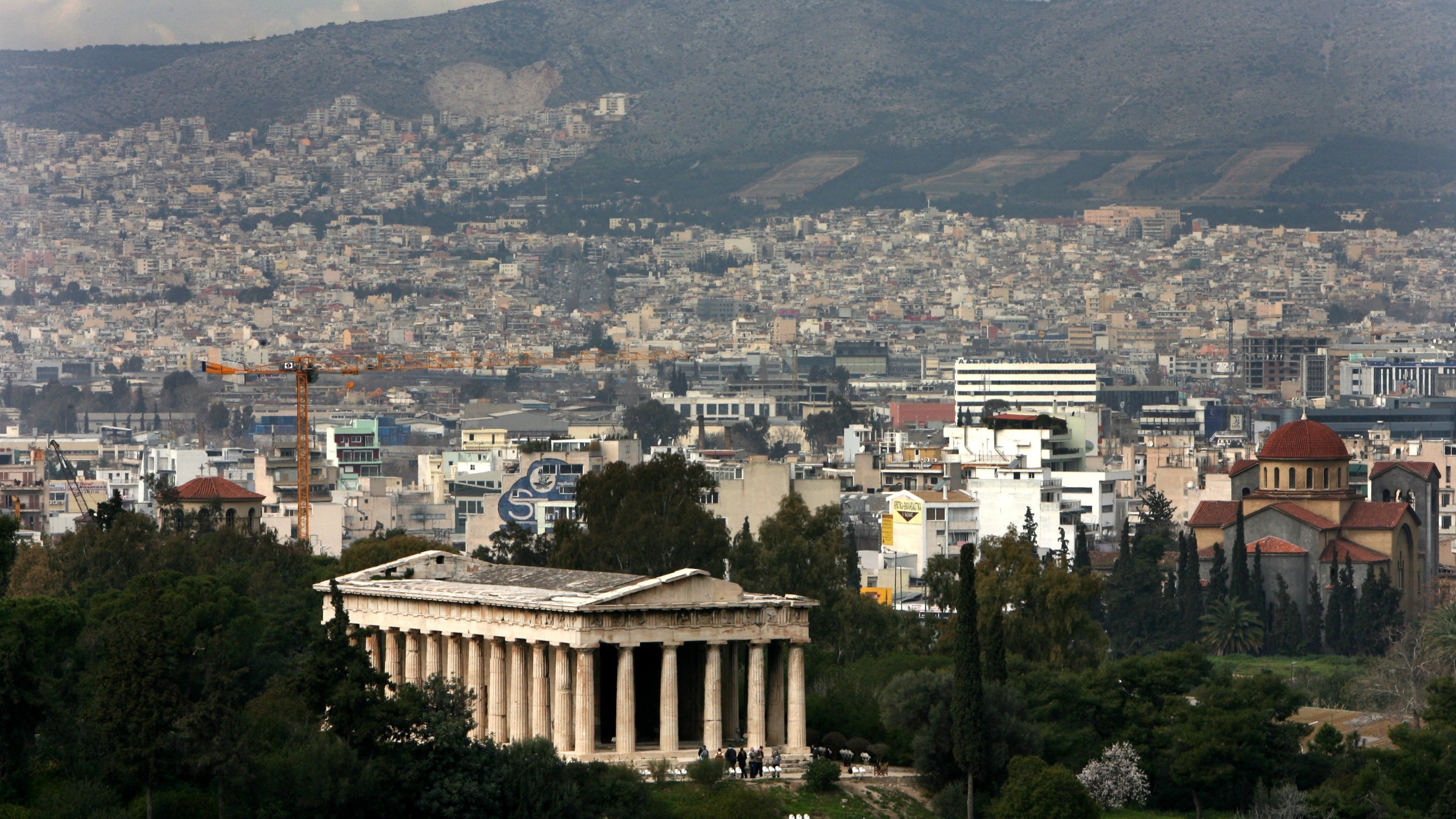 Suspect due in court after Scottish woman’s body found in suitcase in Greece