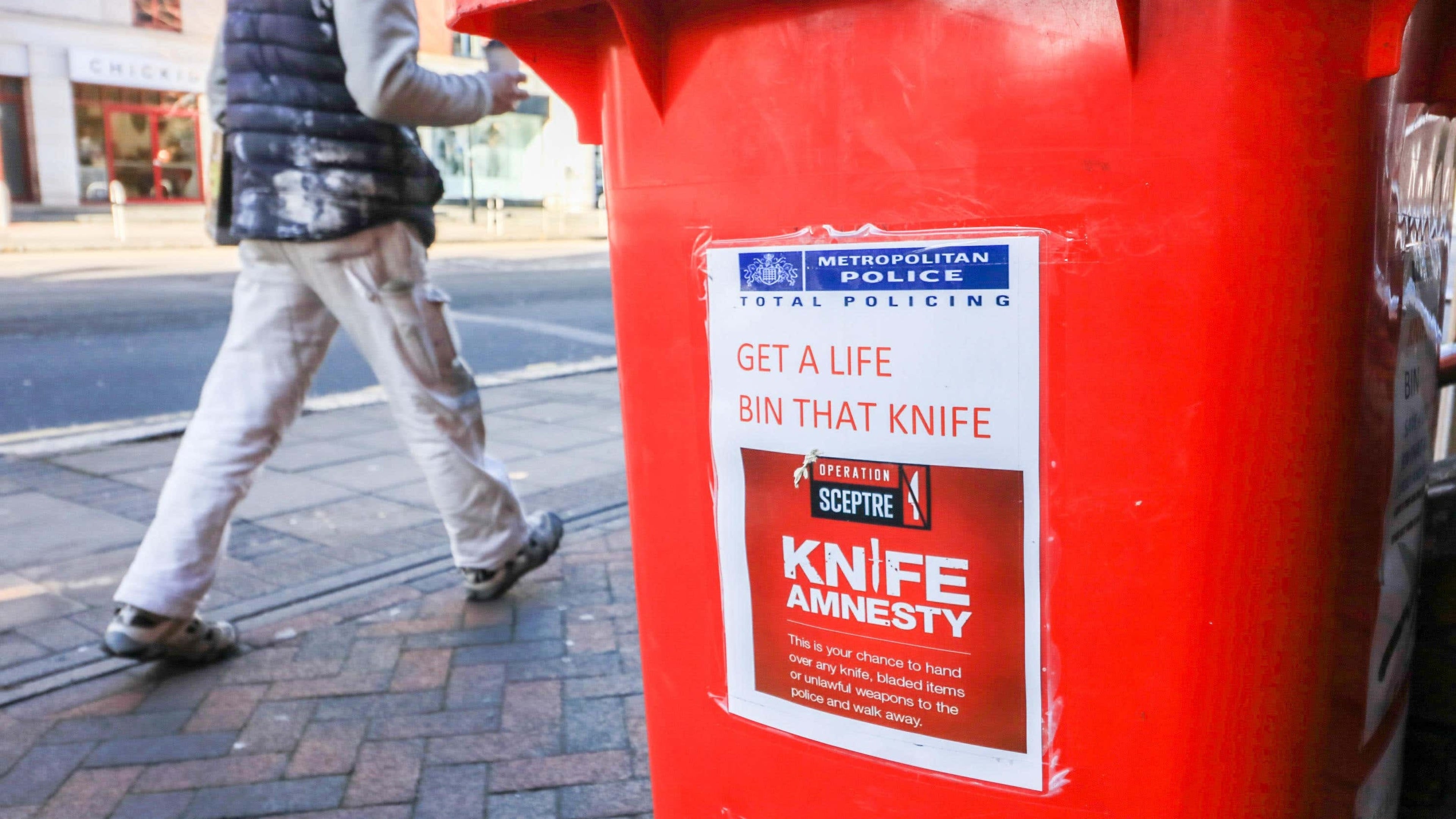 Knife homicides hit lowest level in 35 years, police data show