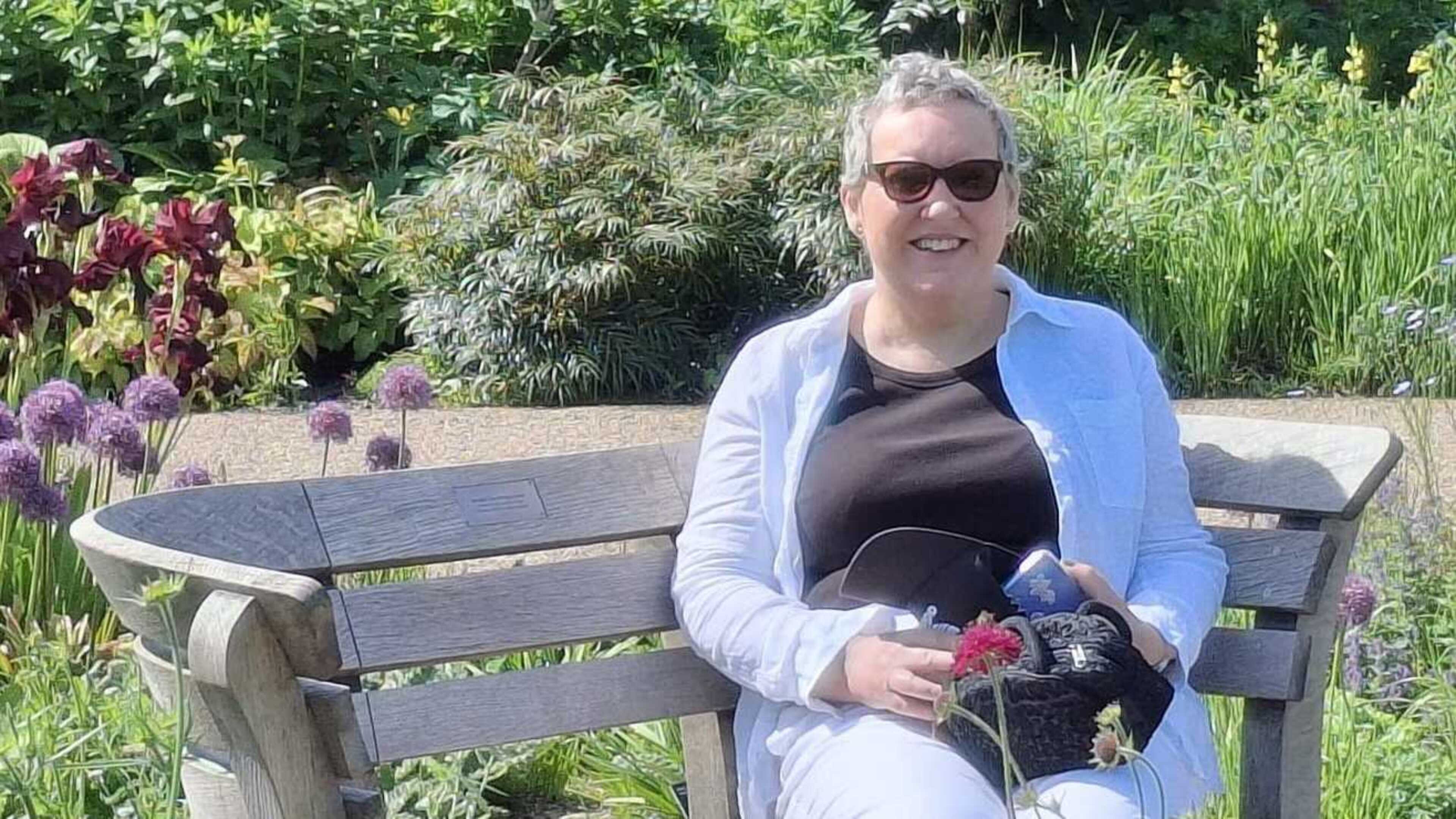 Woman becomes first to receive pioneering new cancer therapy worldwide