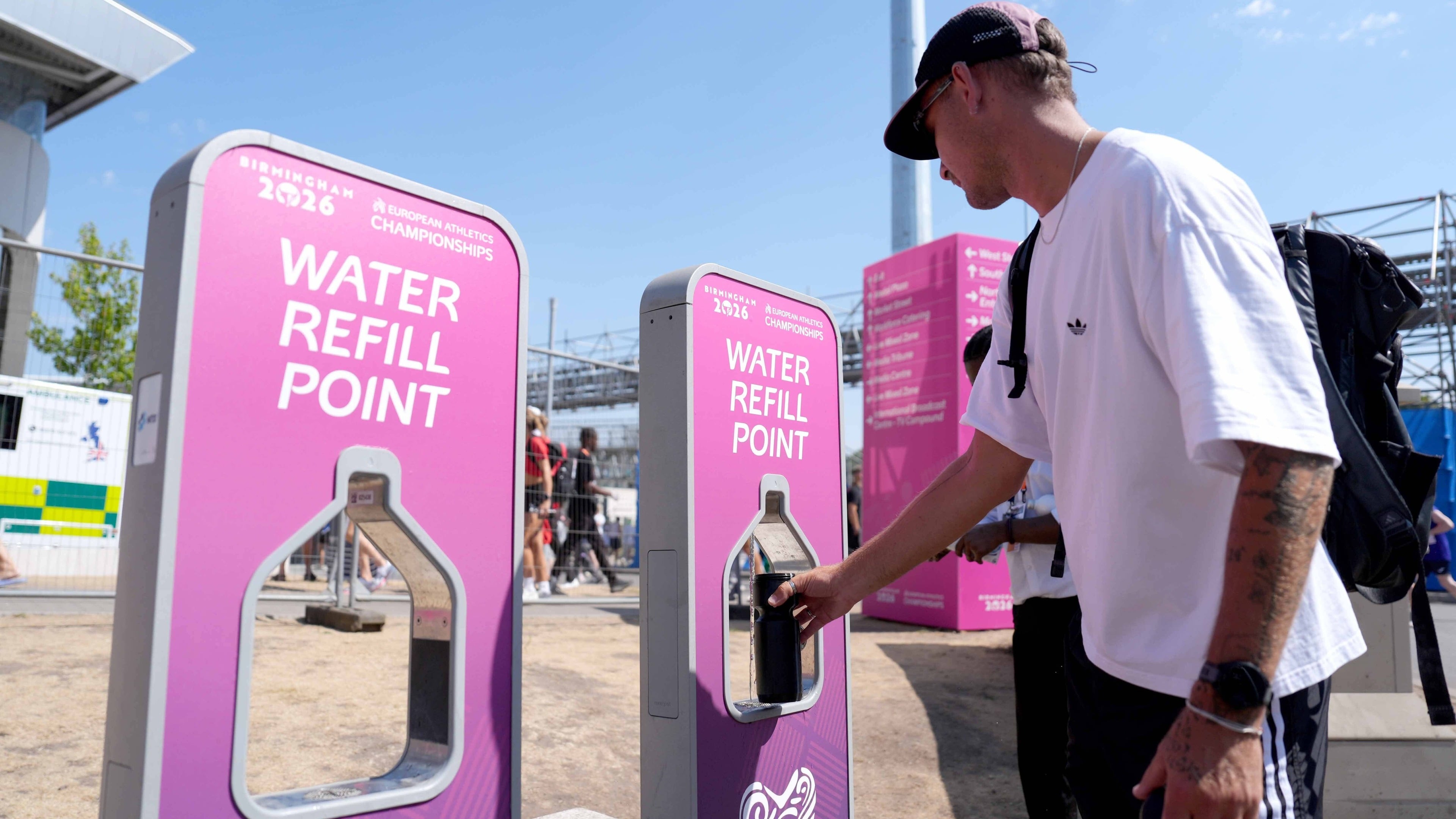England records 37C for third day in 2026 under heat warning