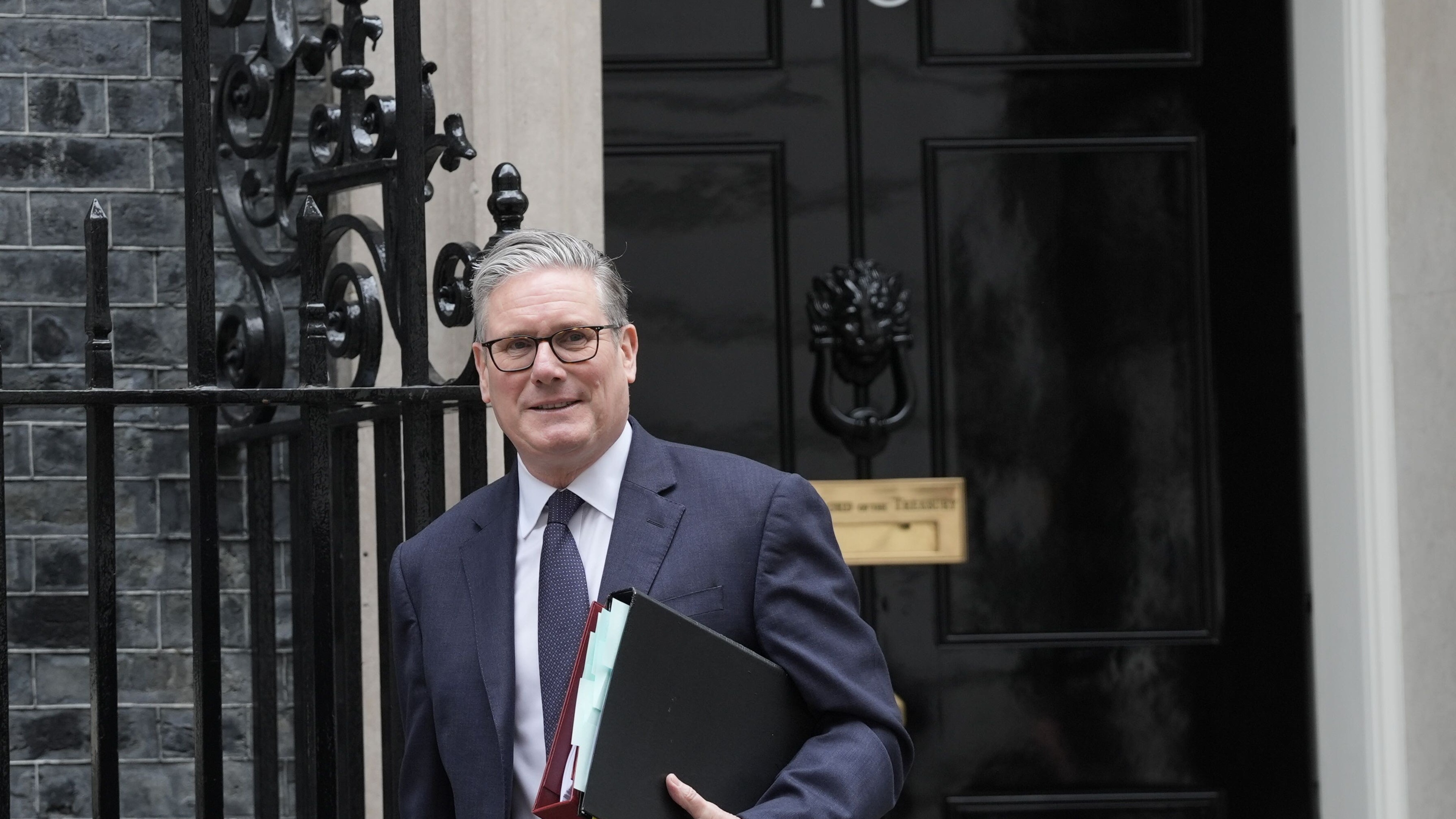 Starmer insists he is ‘not going to yield’ amid Trump threats to trade deal