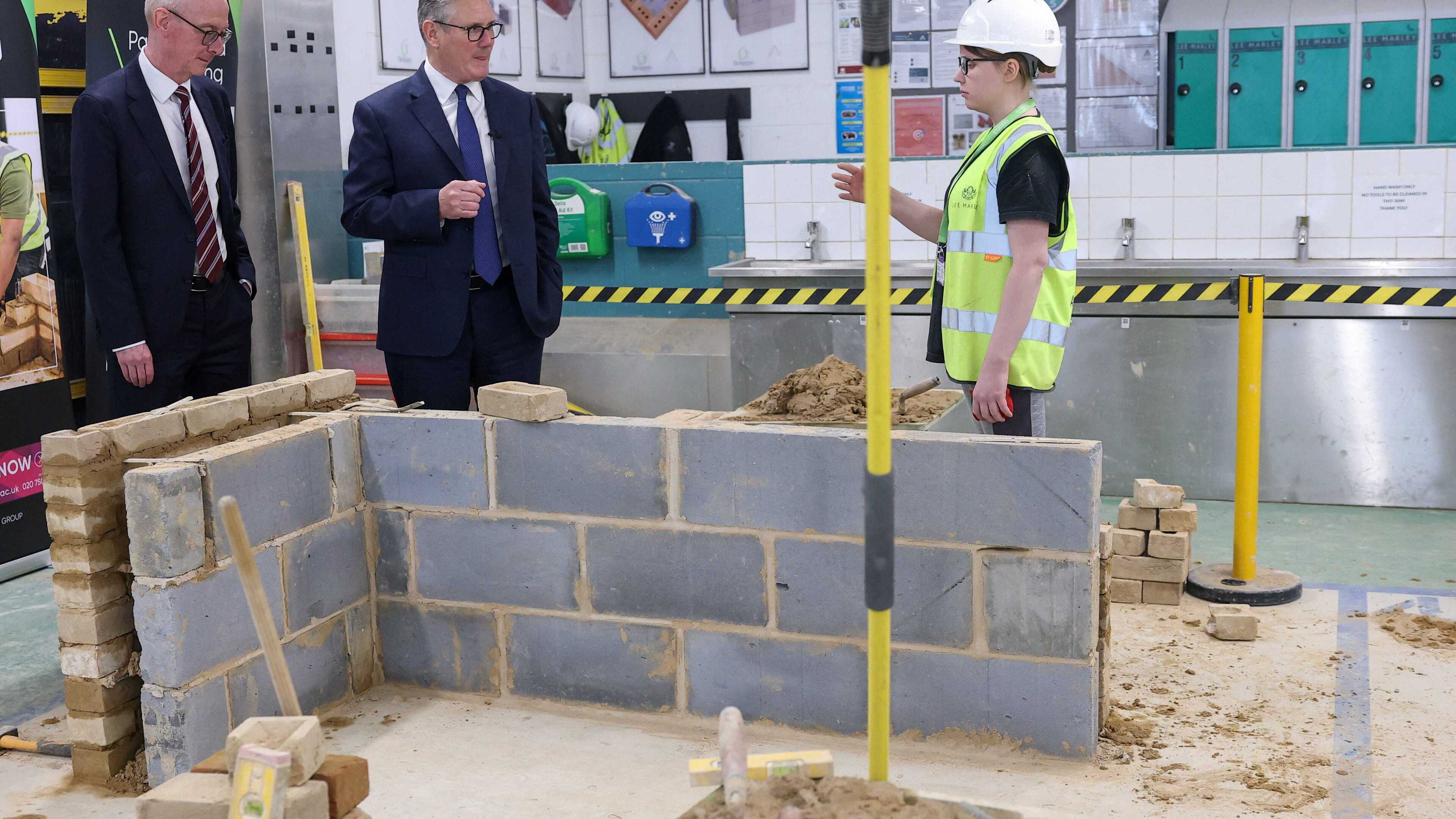 UK pledges 300,000 new work placements backed by major employers