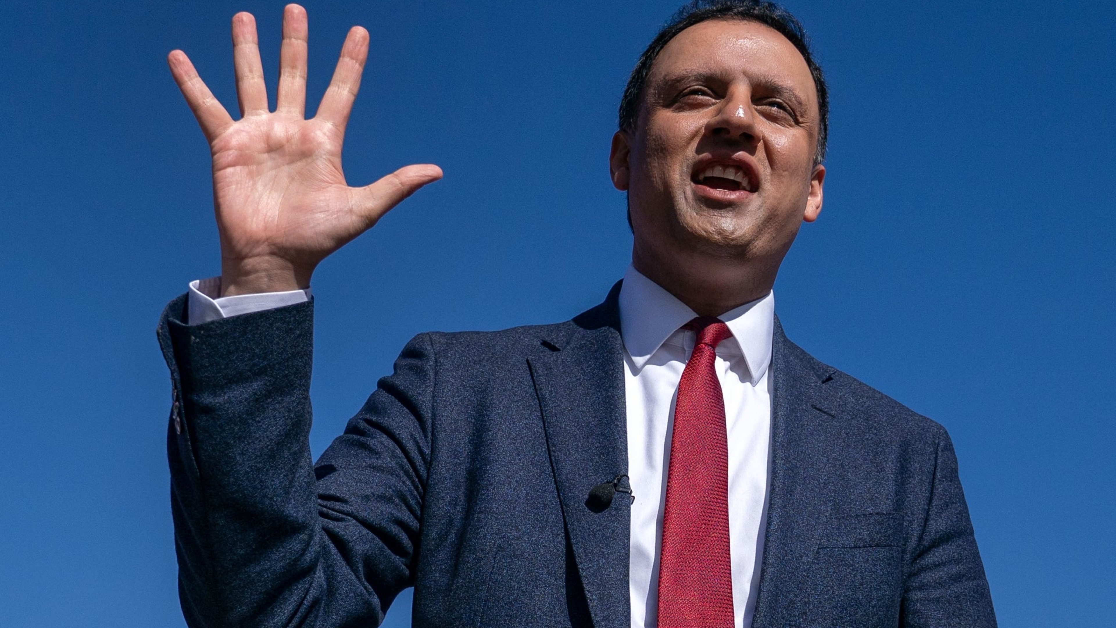 Sarwar vows to give NHS waiting lists ‘the chop’ as he visits karate dojo