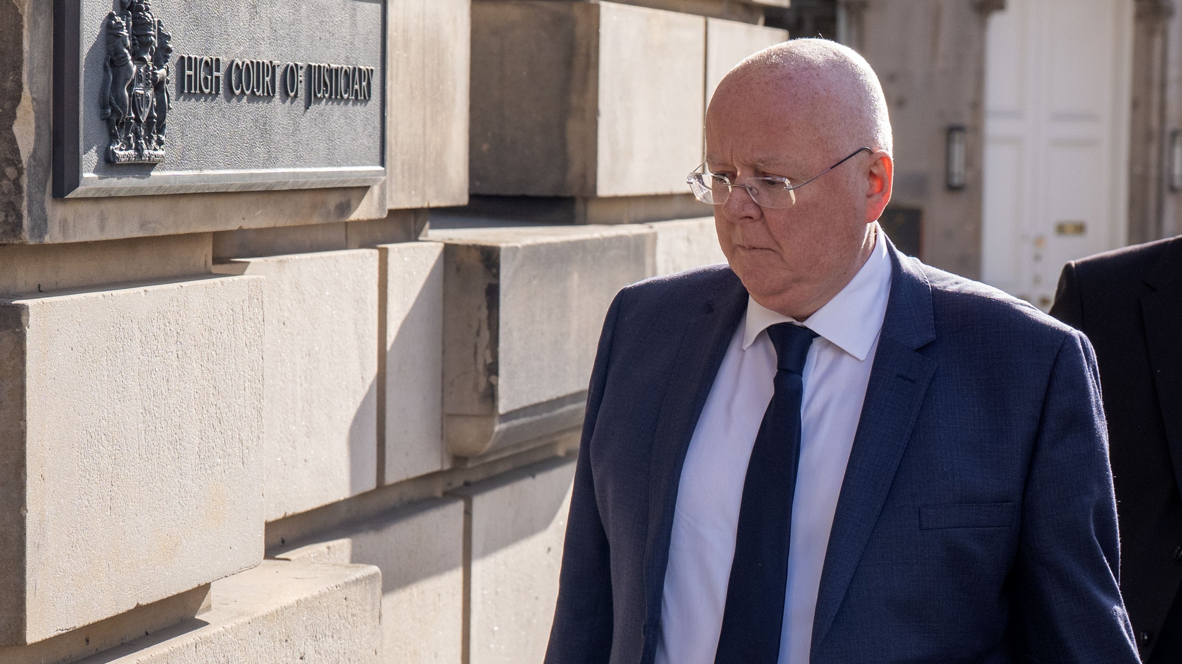 Former SNP cabinet secretary calls for independent inquiry into party finances