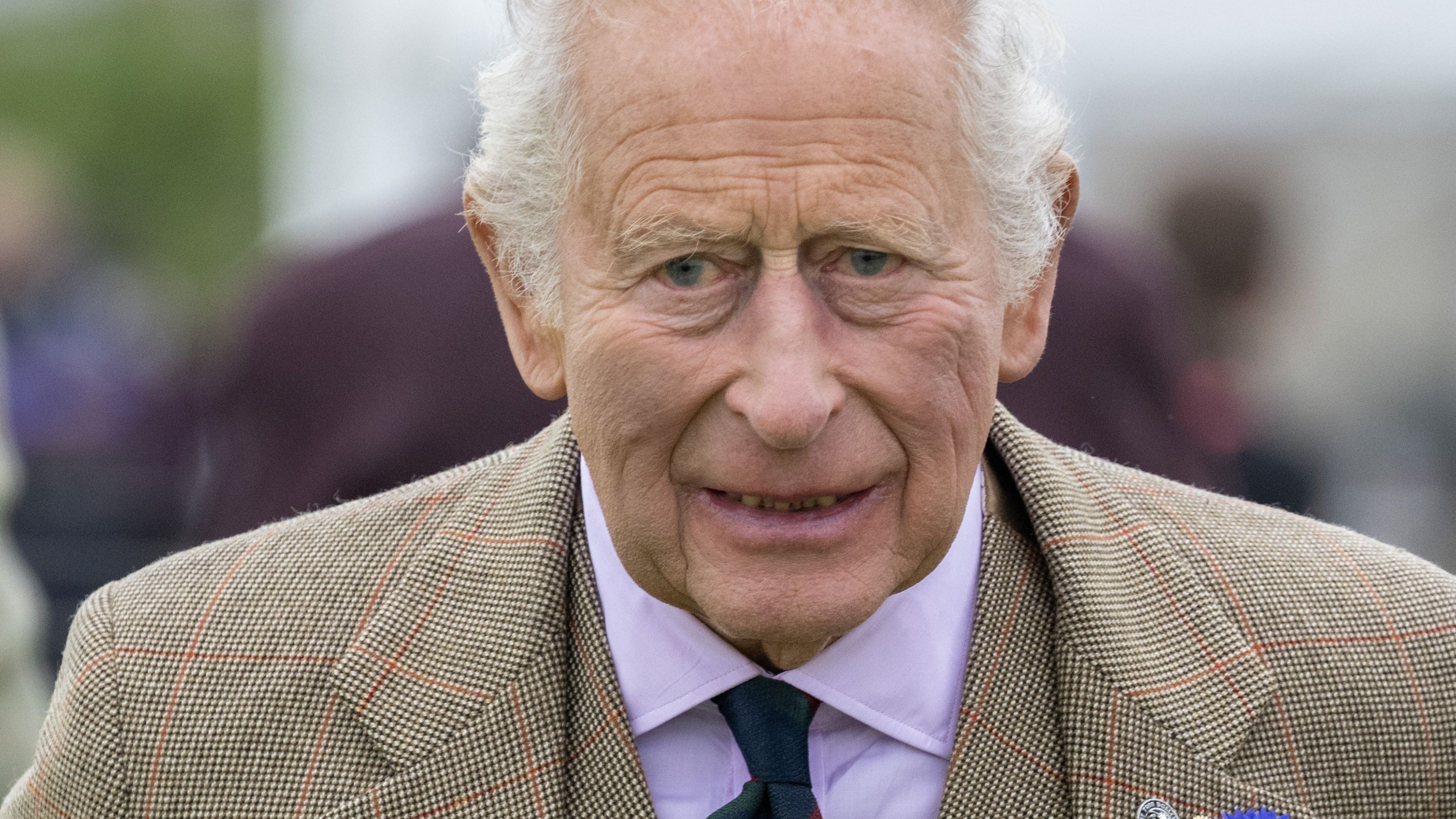 King makes personal donation to British Red Cross after Nepal flash floods