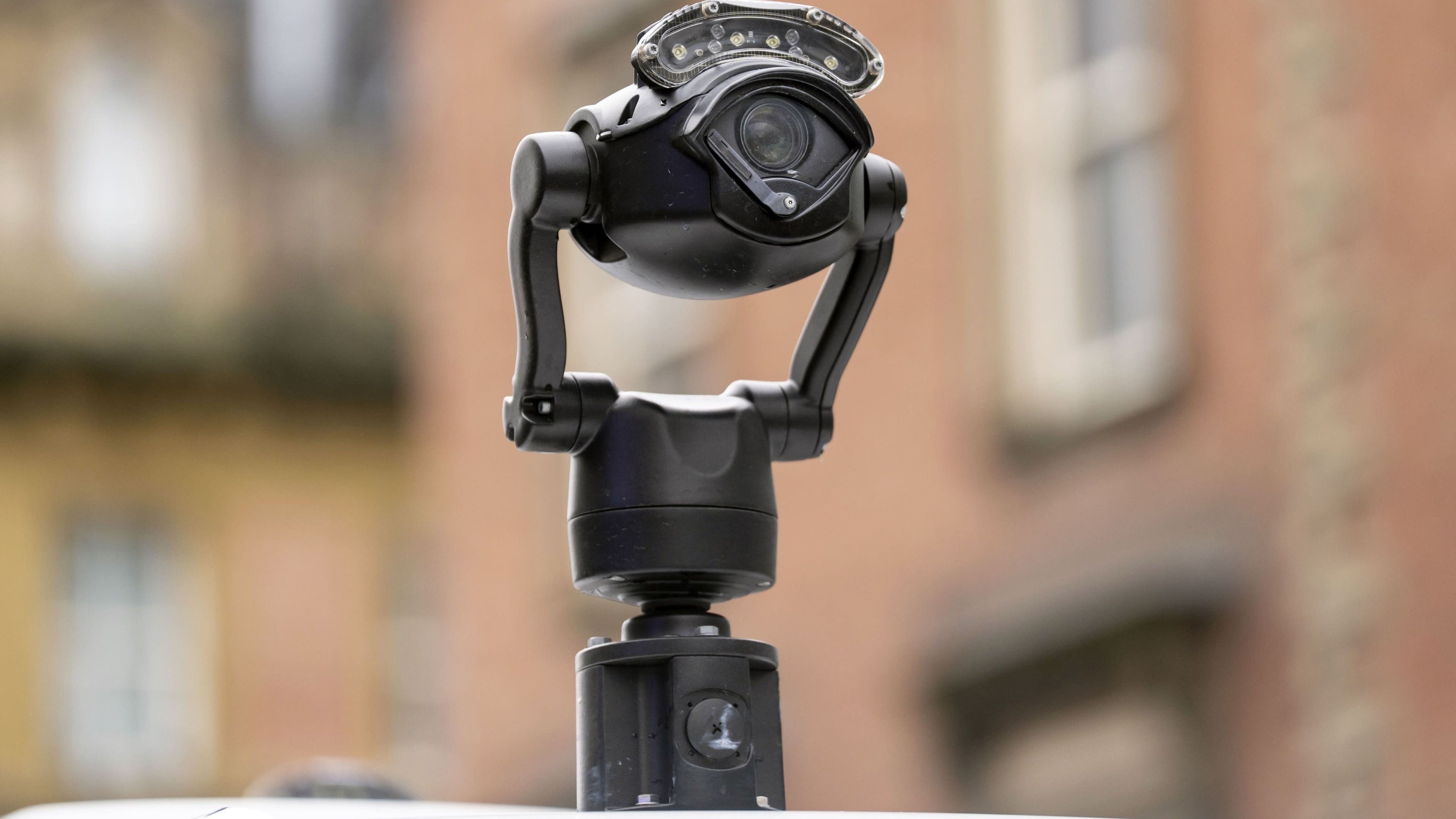 Watchdog warns police could face court action over planned use of live facial recognition