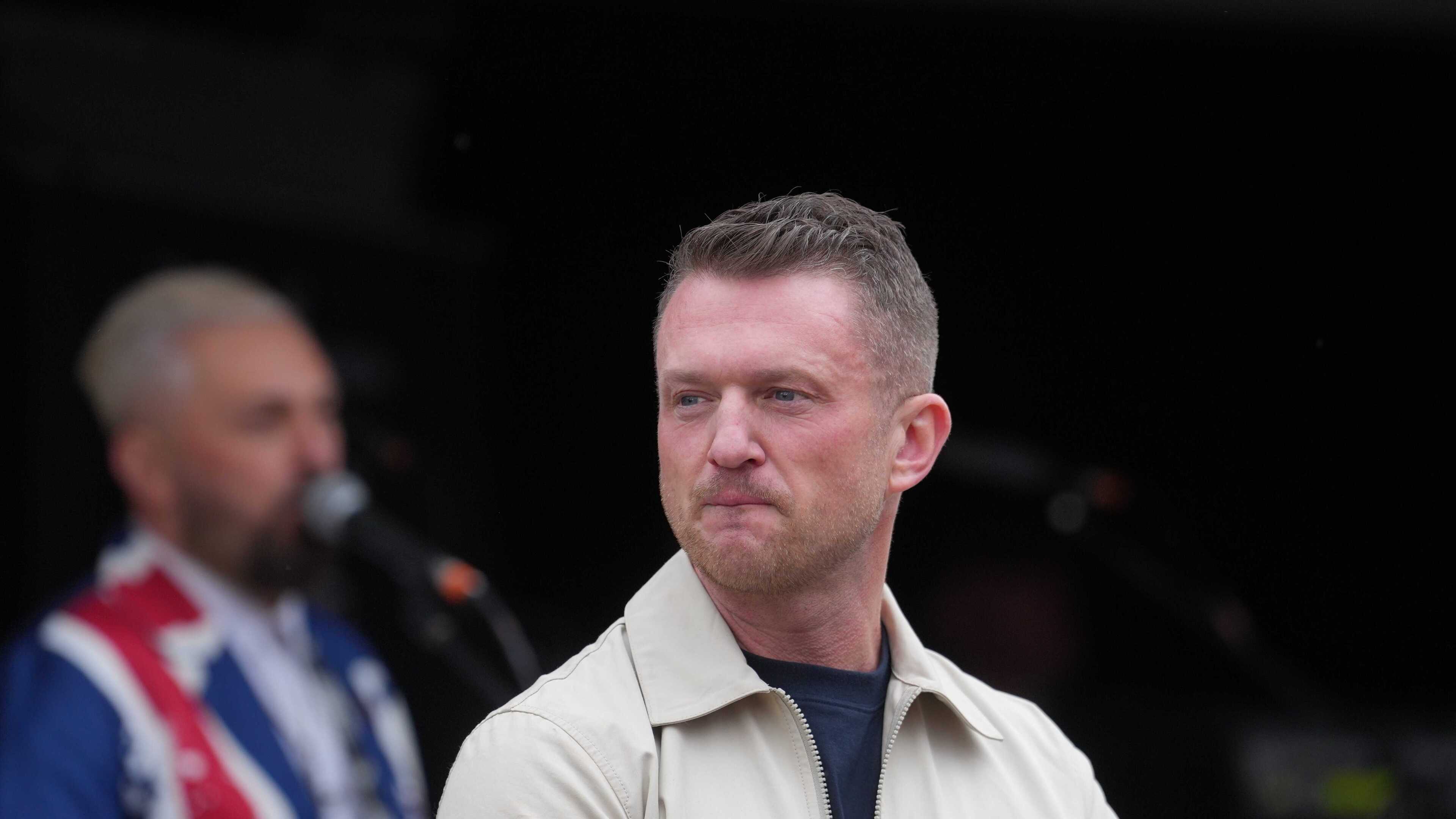 Tommy Robinson apologises after labelling Glasgow father an ‘invader’