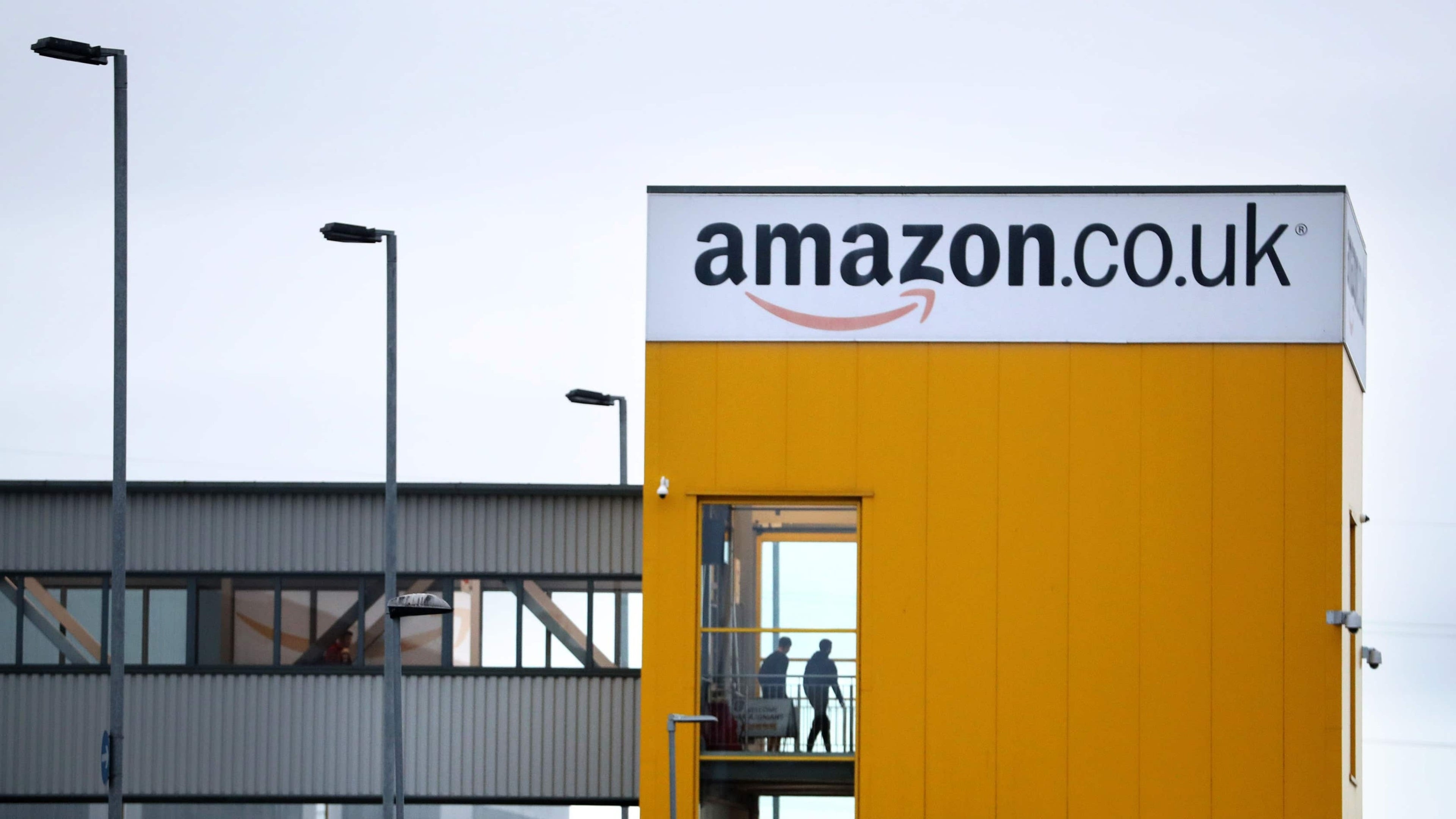 Amazon apologises after refusing a breastfed baby at a course