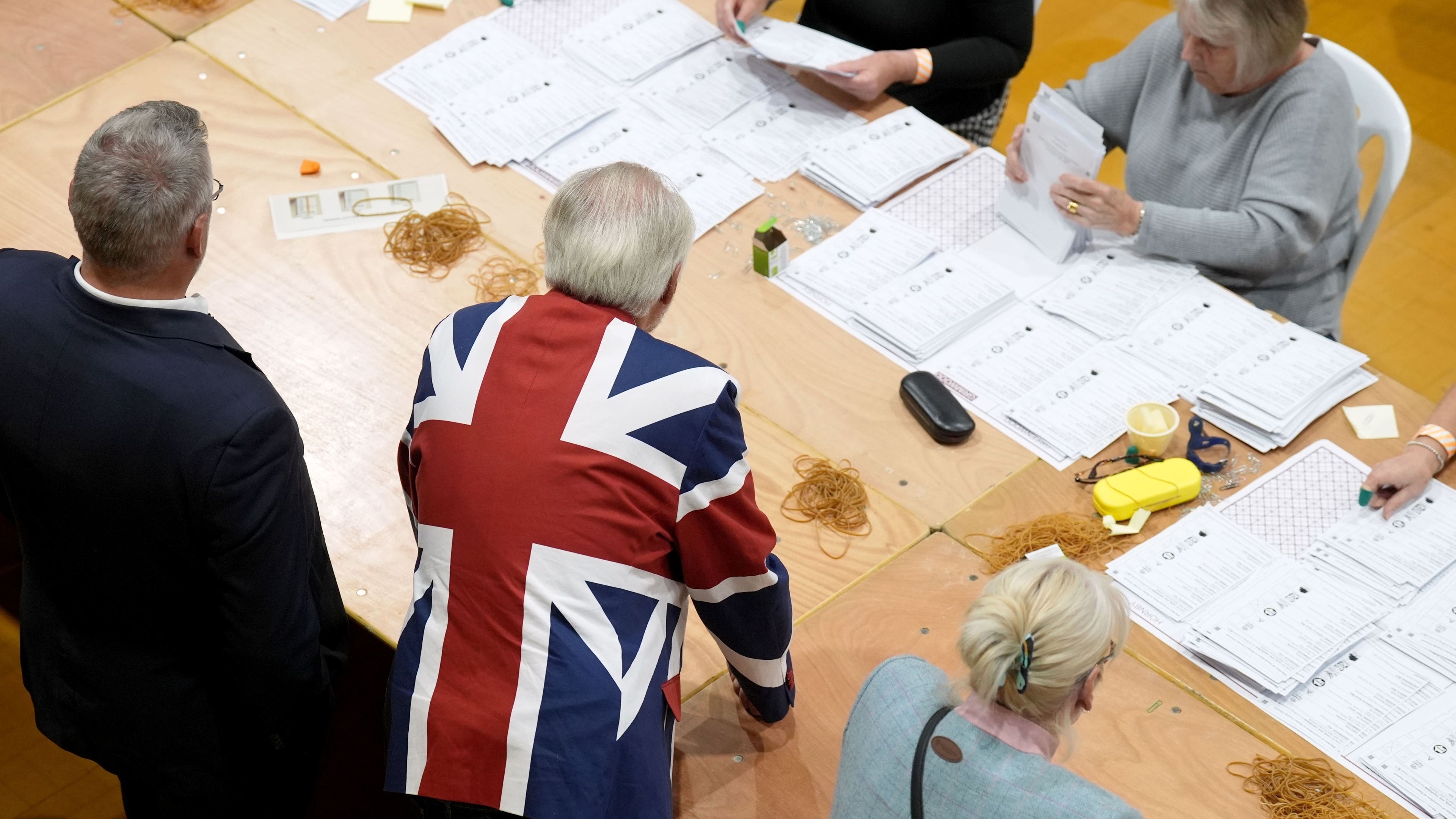 Labour appears to haemorrhage seats as first local election results roll in
