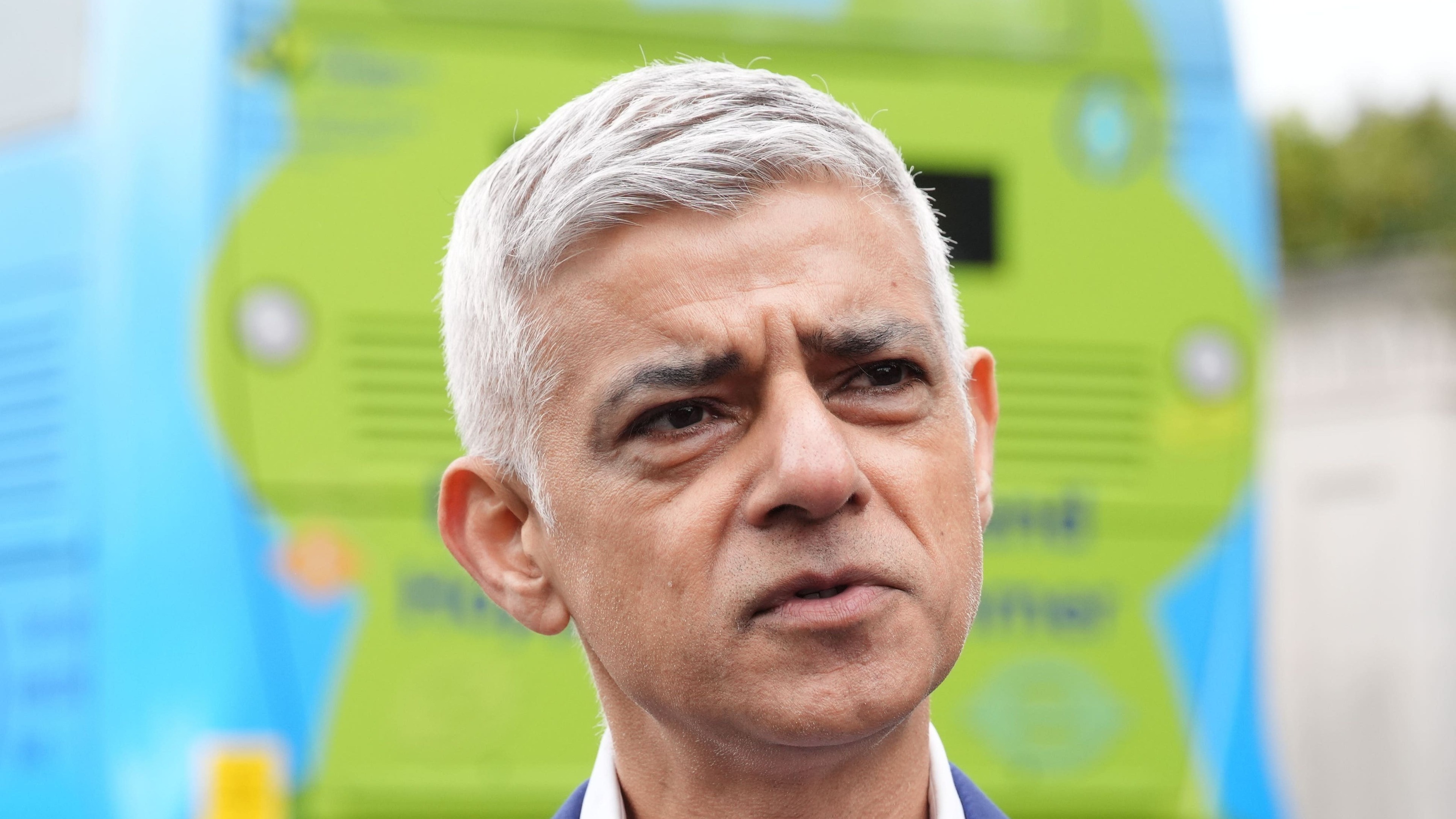 Met Police warns of reduced officer numbers after mayor blocks Palantir deal
