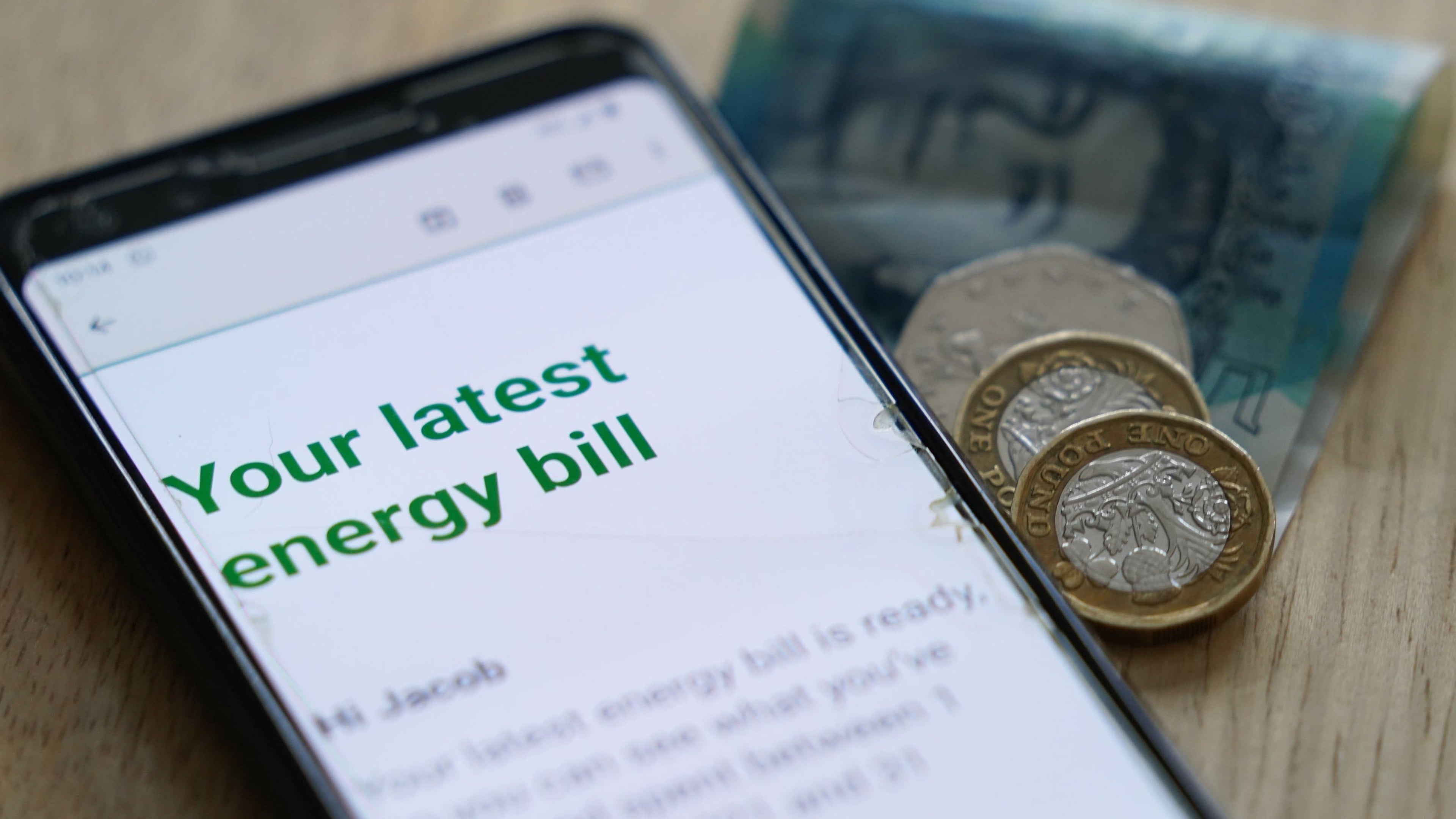 Stephen Gethins urges further UK Government action on energy after electricity VAT cut