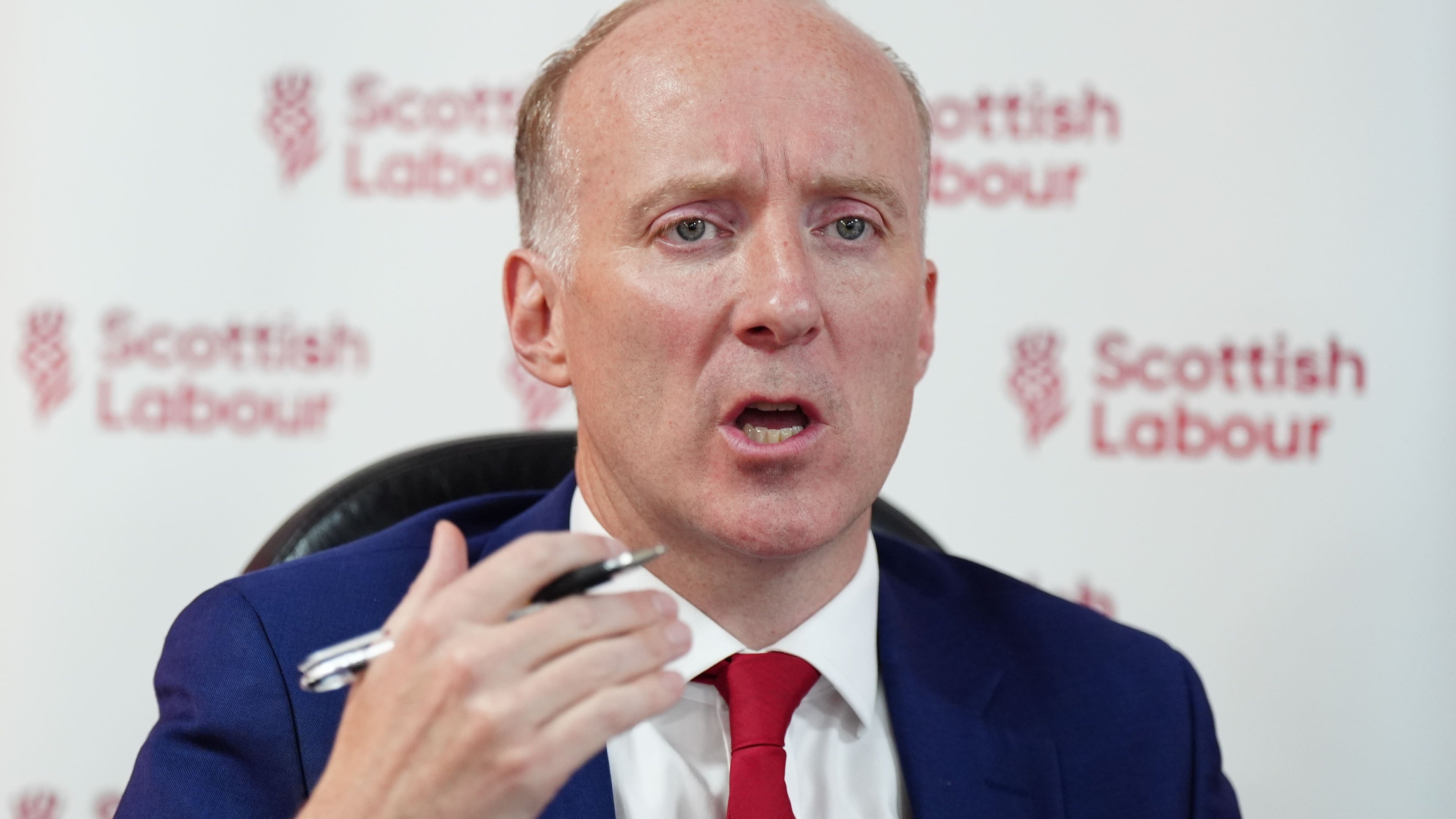 Scottish Labour leader urges Swinney to create commission on child poverty