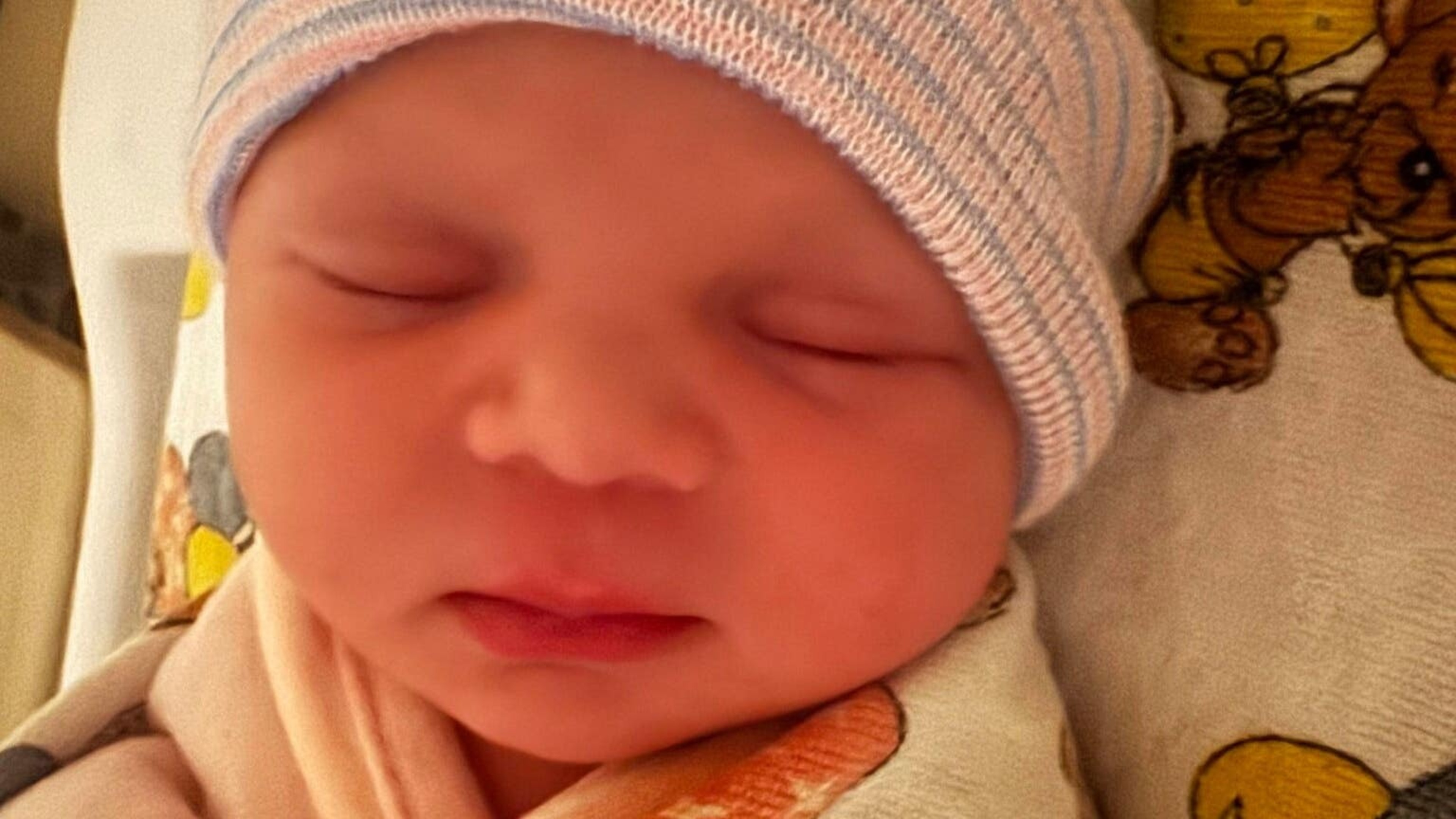 Baby on board: Paramedics help passenger give birth just before flight lands