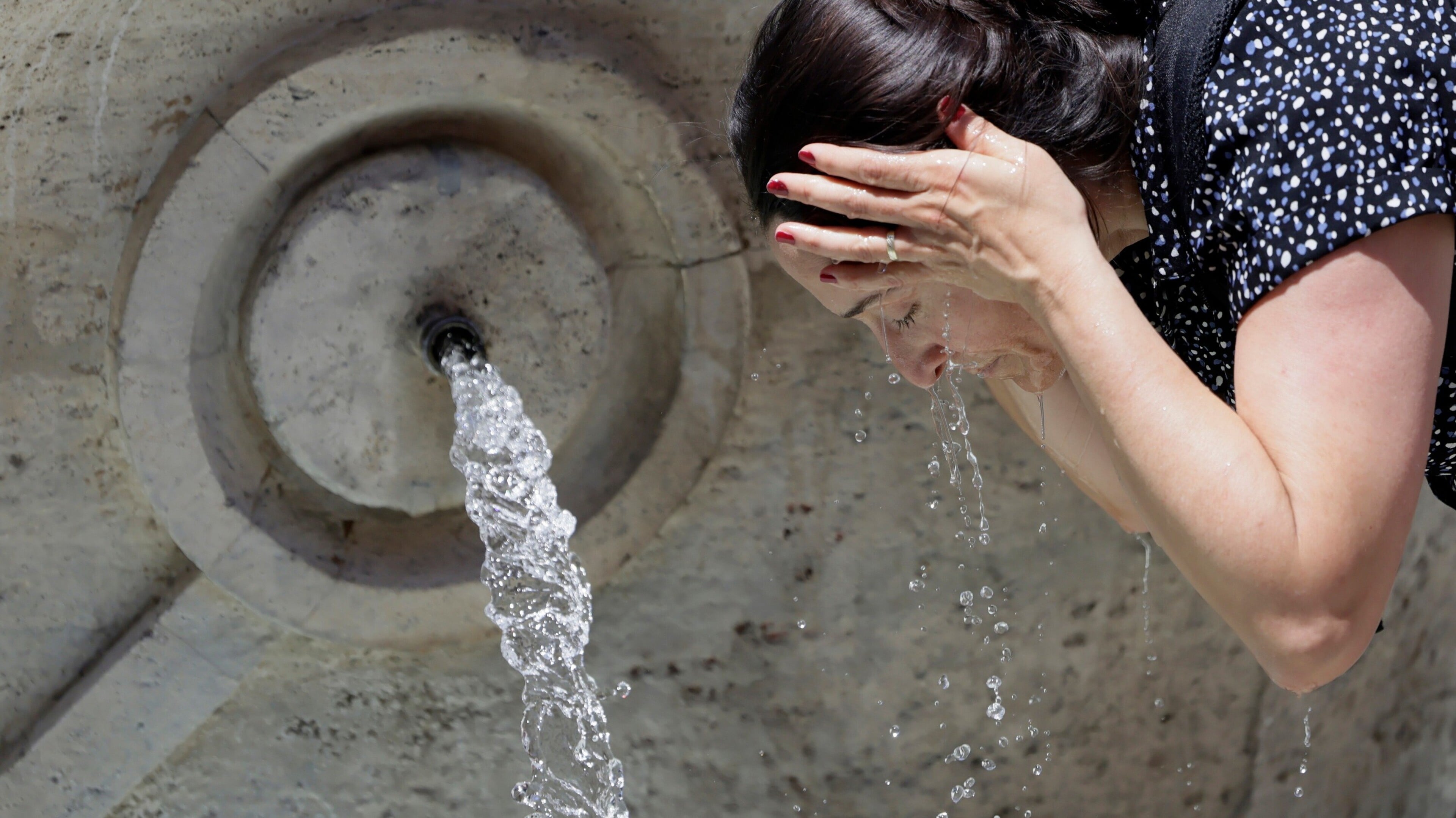 Italy on red alert as heatwave takes toll