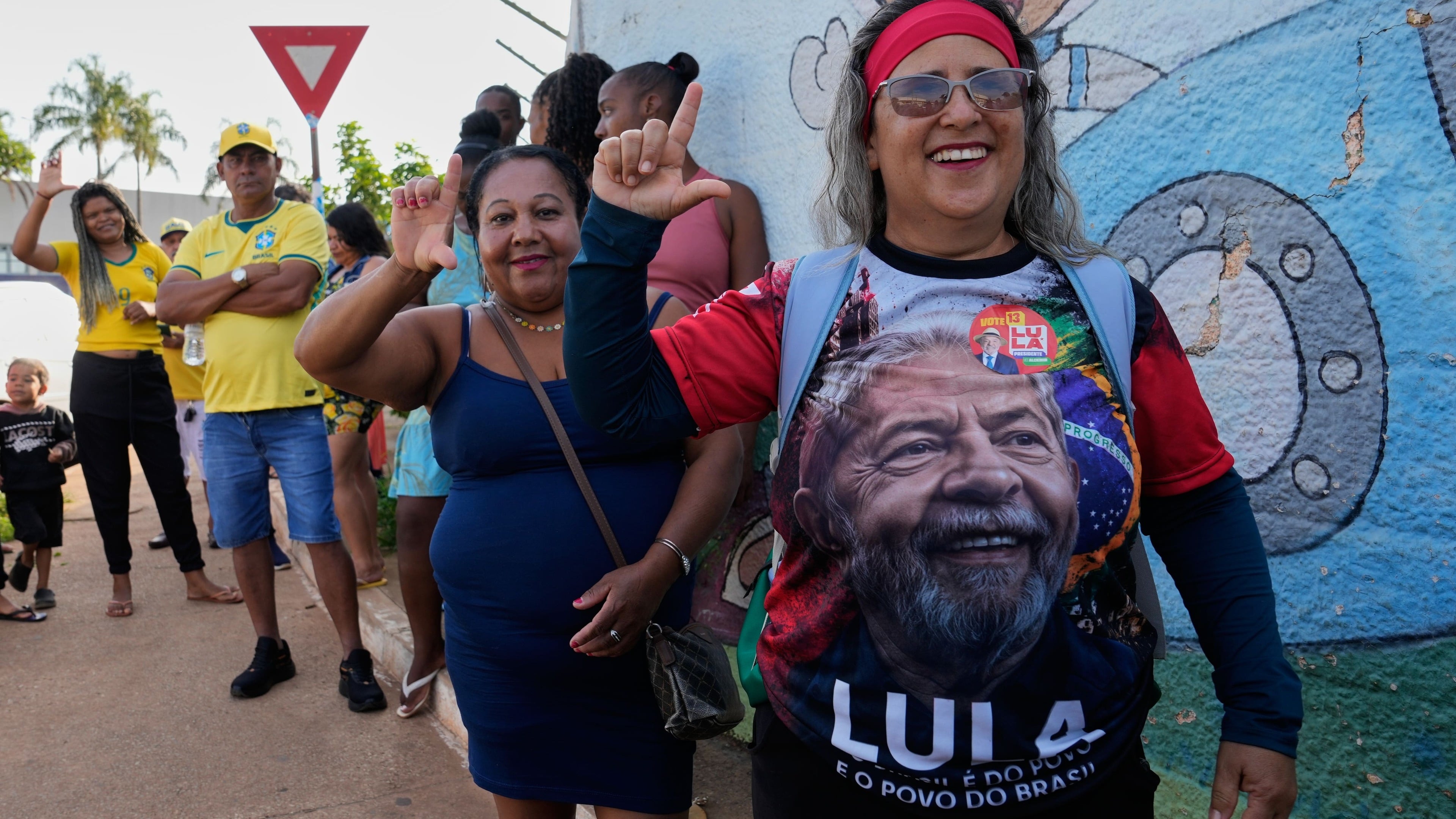 Close contest expected as Lula takes on Bolsonaro’s son in Brazilian election