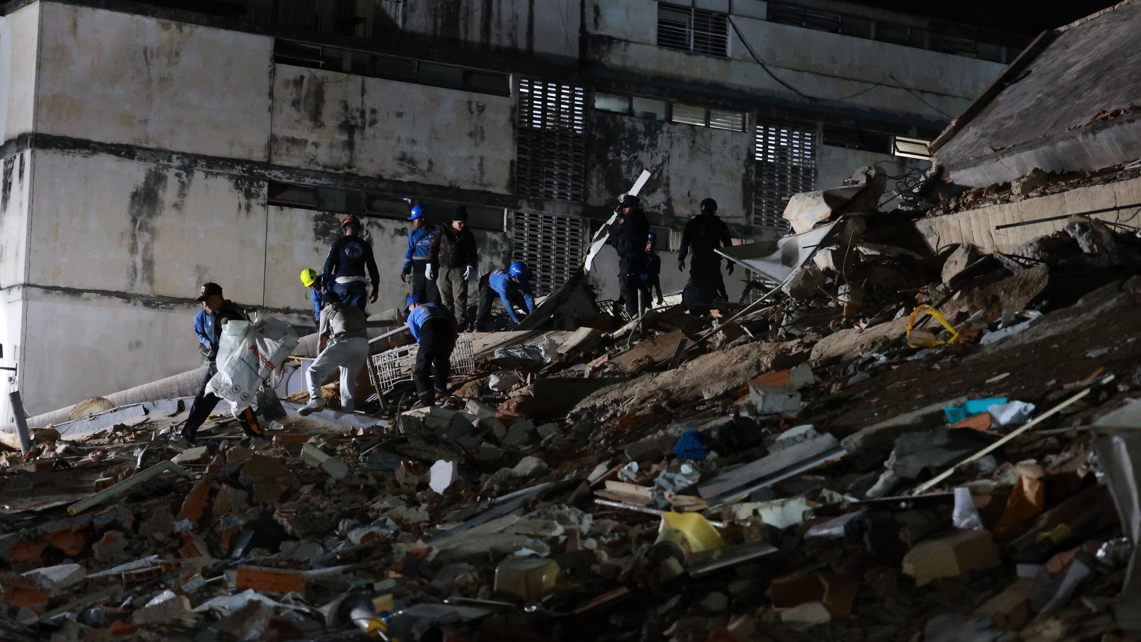 Back-to-back powerful earthquakes hit Venezuela, causing widespread damage
