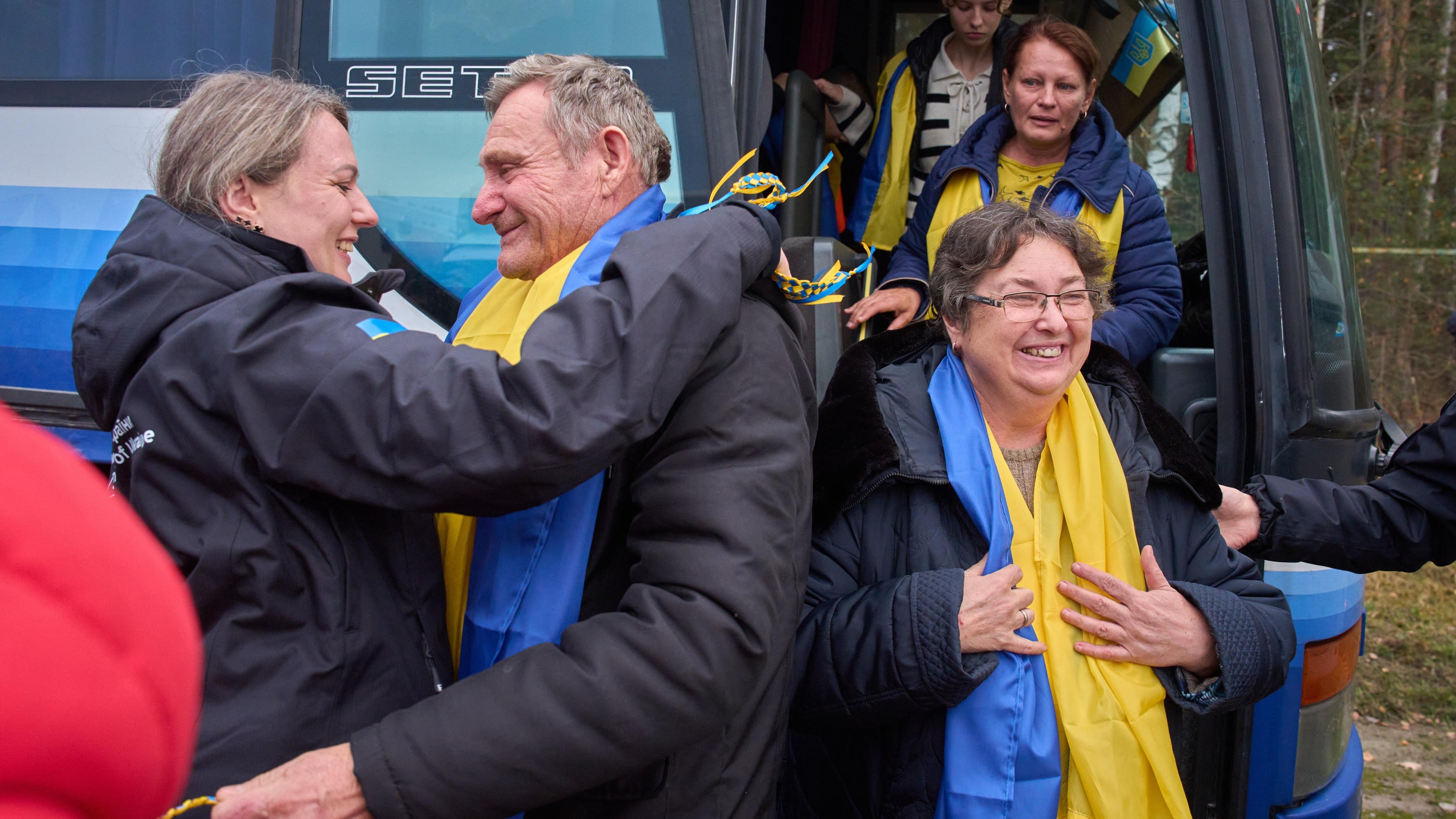 Evacuees from Russian-occupied Oleshky reunited with relatives in Ukraine