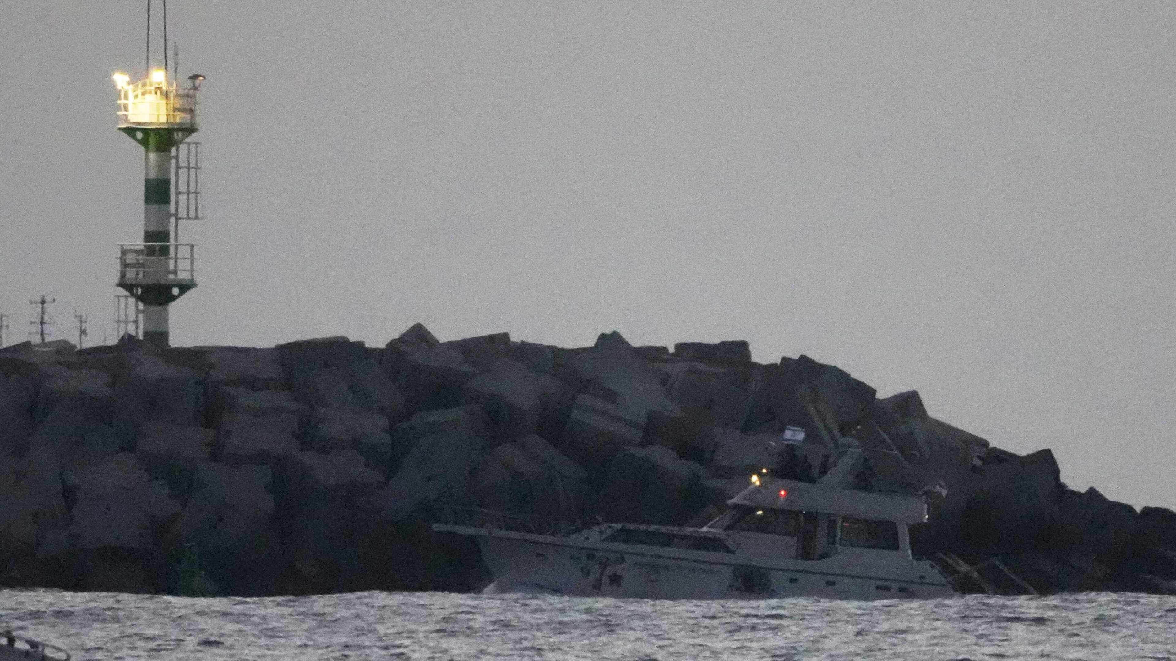 Israel releases and begins deporting hundreds of Gaza flotilla activists