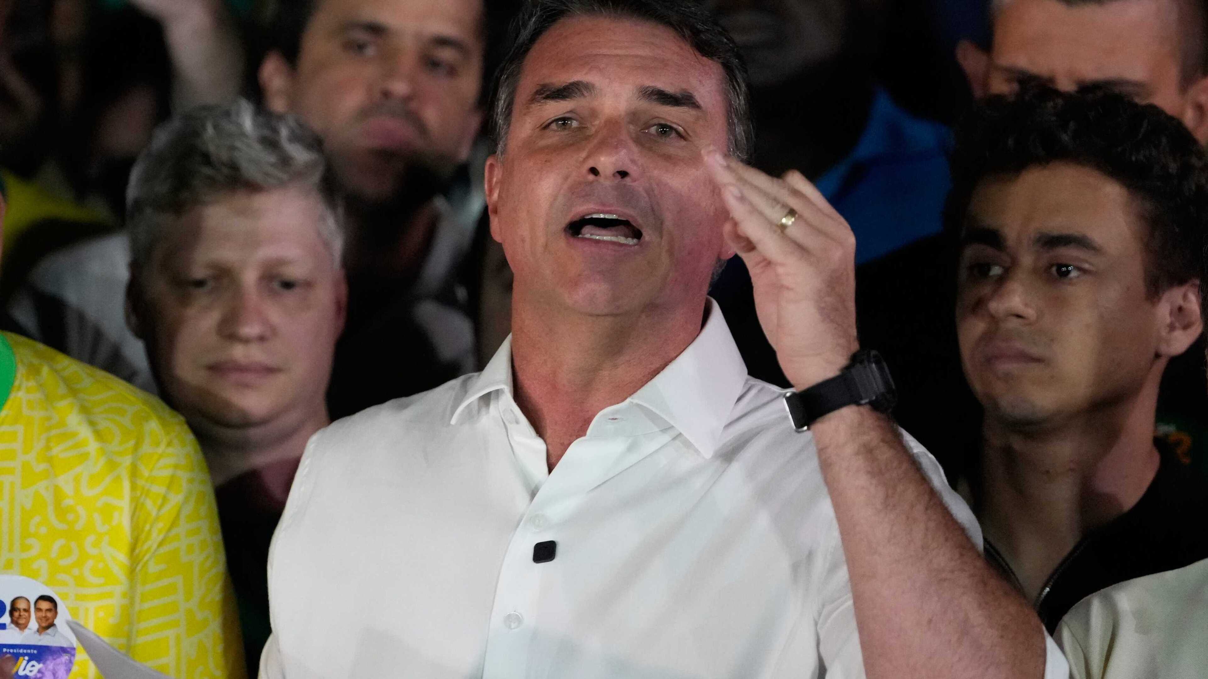 Defeated Bolsonaro and family to be granted US visas, official confirms