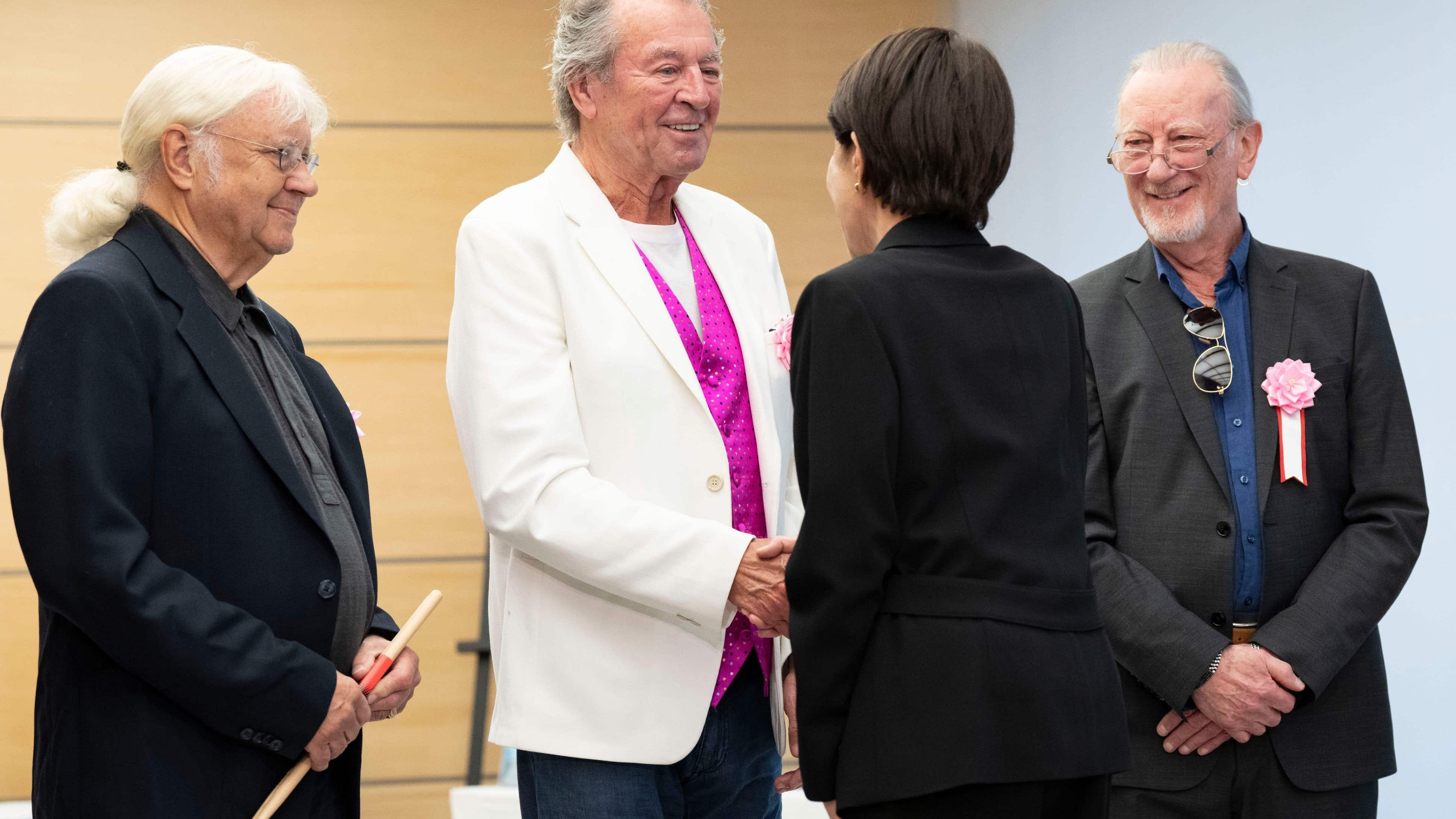 Japanese PM feels the Burn as she welcomes Deep Purple to Tokyo
