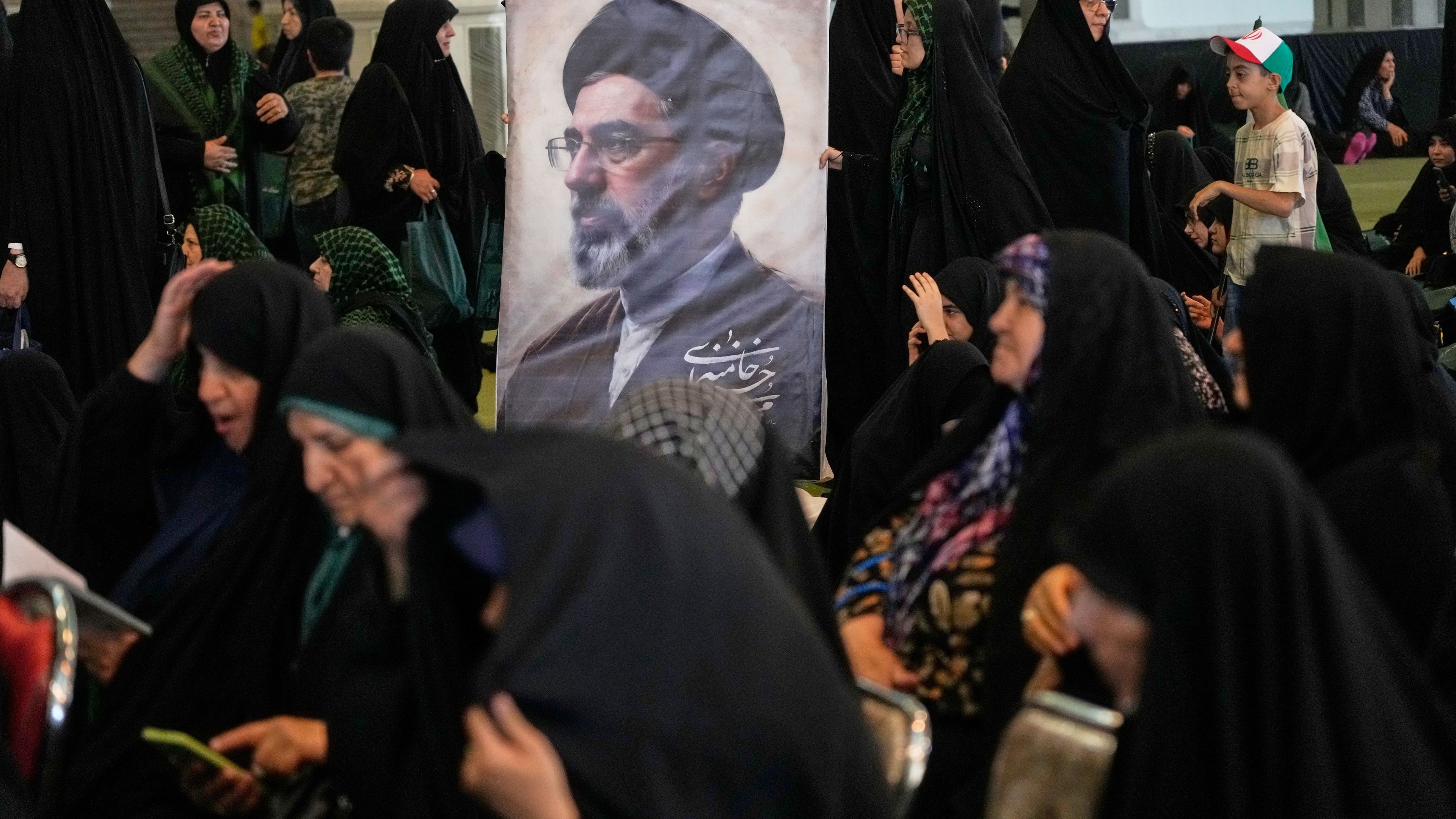 Details begin to emerge of a potential US-Iran deal after Trump says talks are progressing