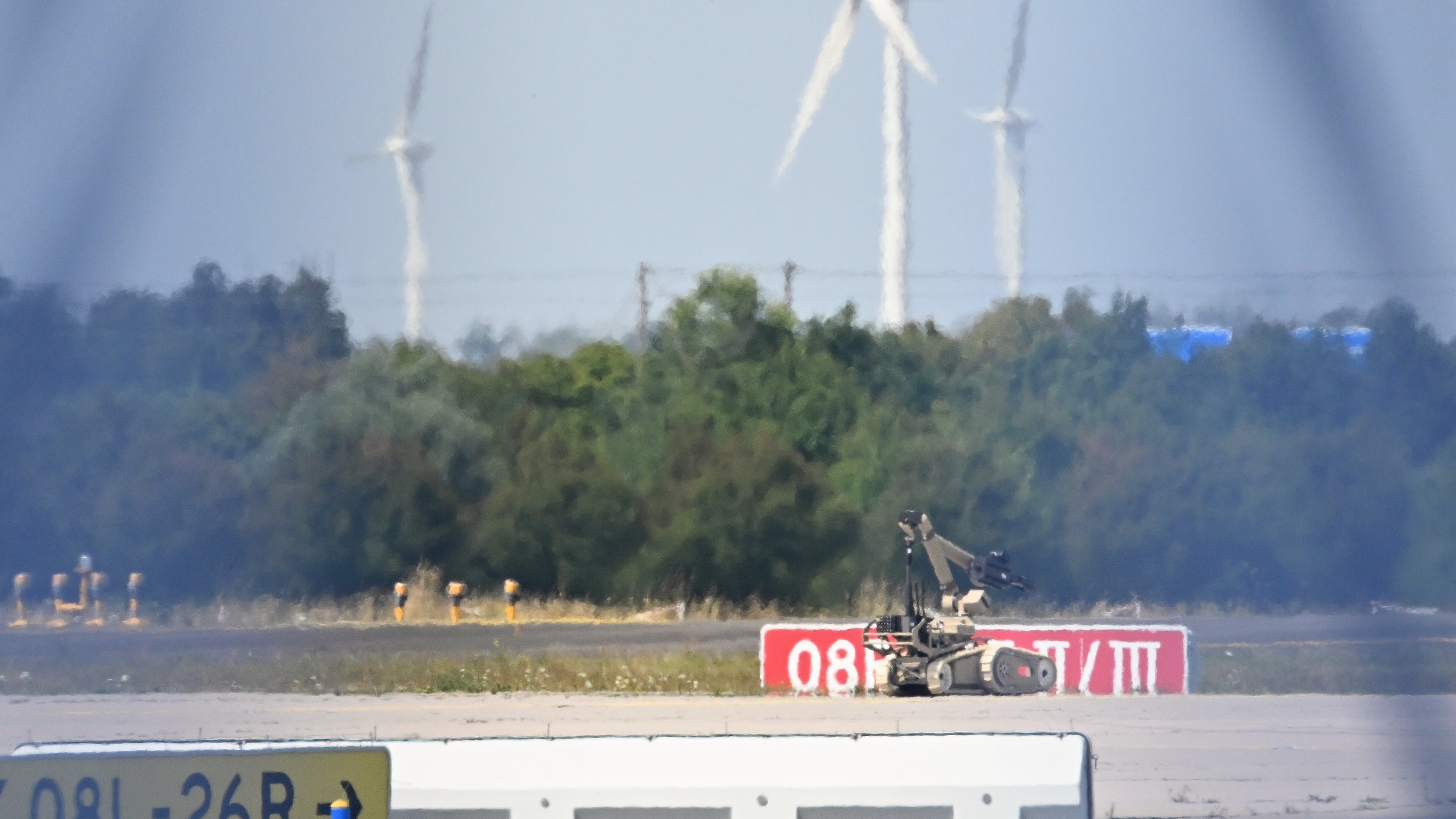 Major security alert at German airport after explosive device found