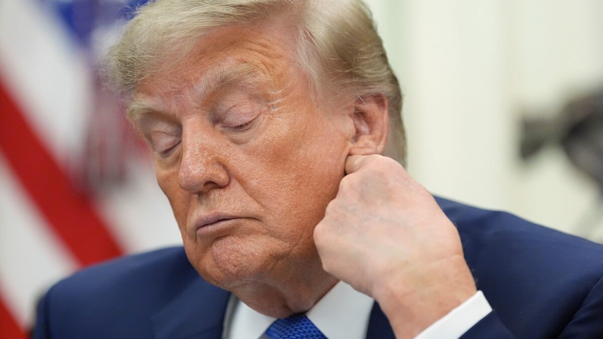 ‘It never moves, even if he’s walking to a helicopter’: Former Belfast-based BBC journo wades into debate over Trump’s indestructible hair
