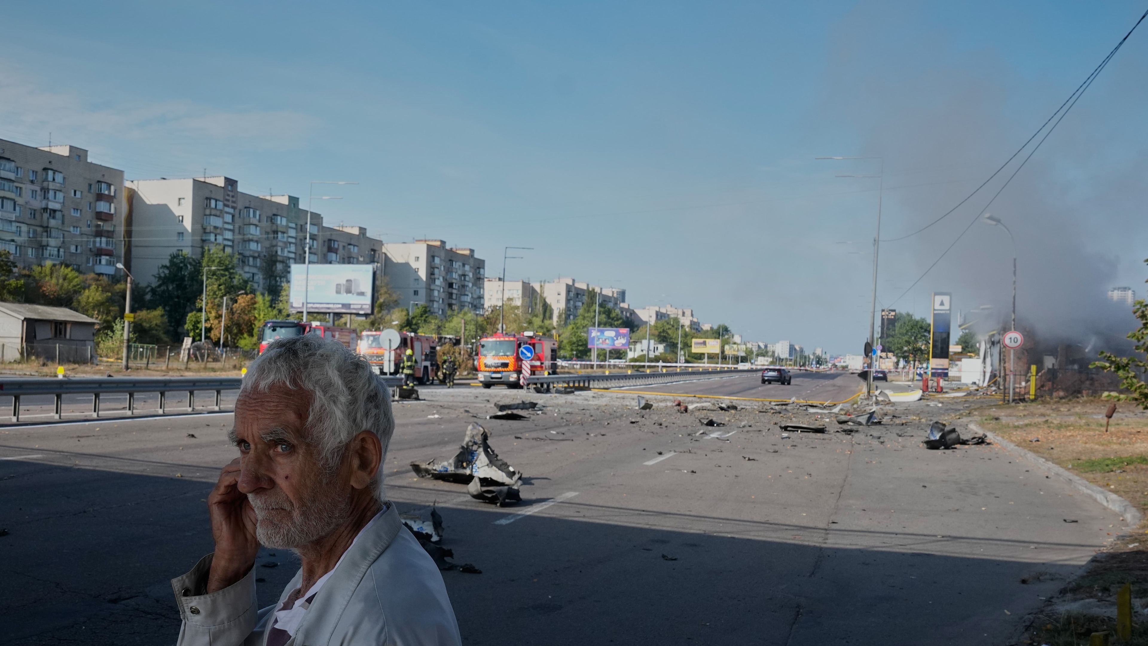 Eight killed in Russian strikes on Ukraine as Putin warns against European troop deployment