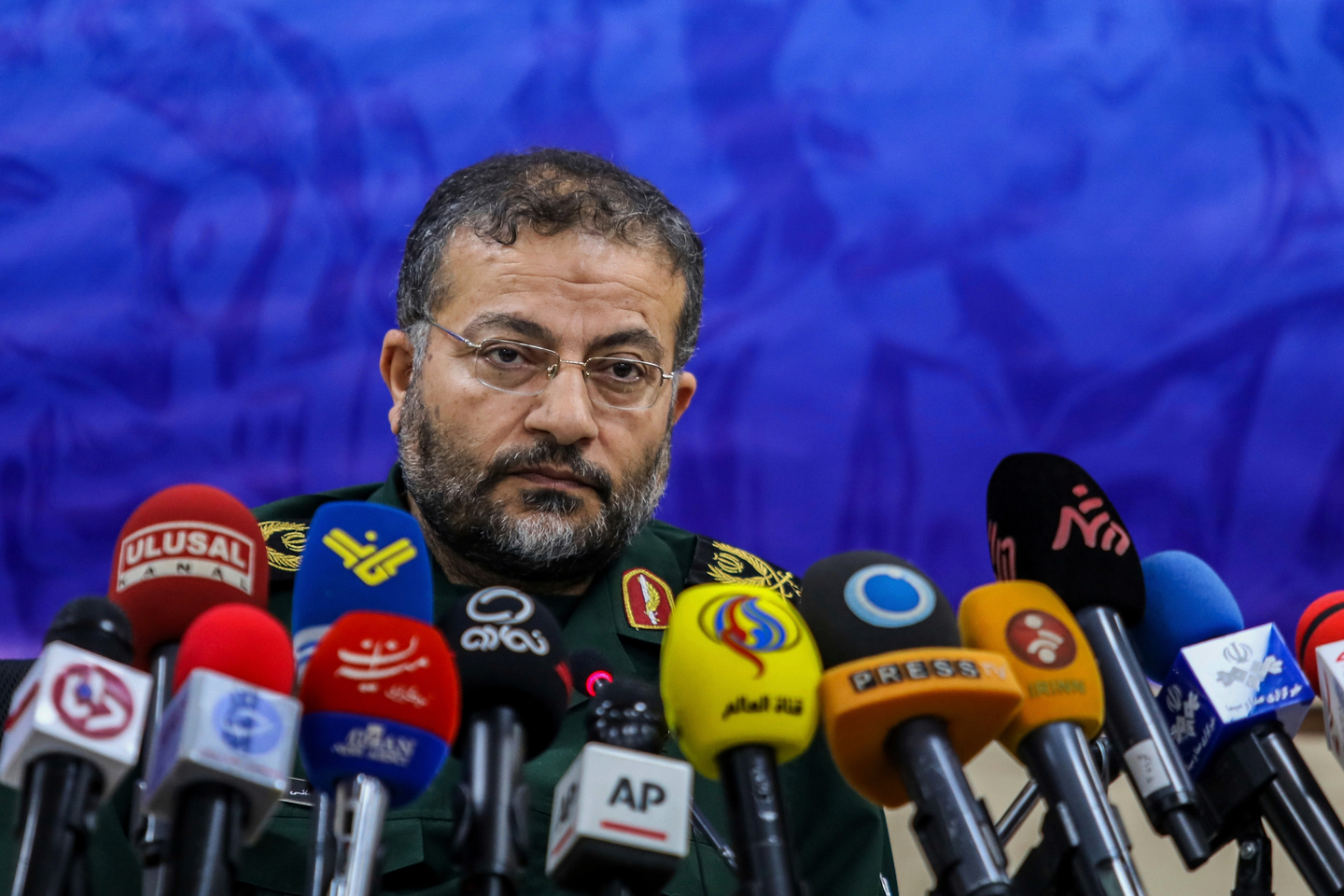 Israel kills top Iranian officials as Gulf states face further attacks ...