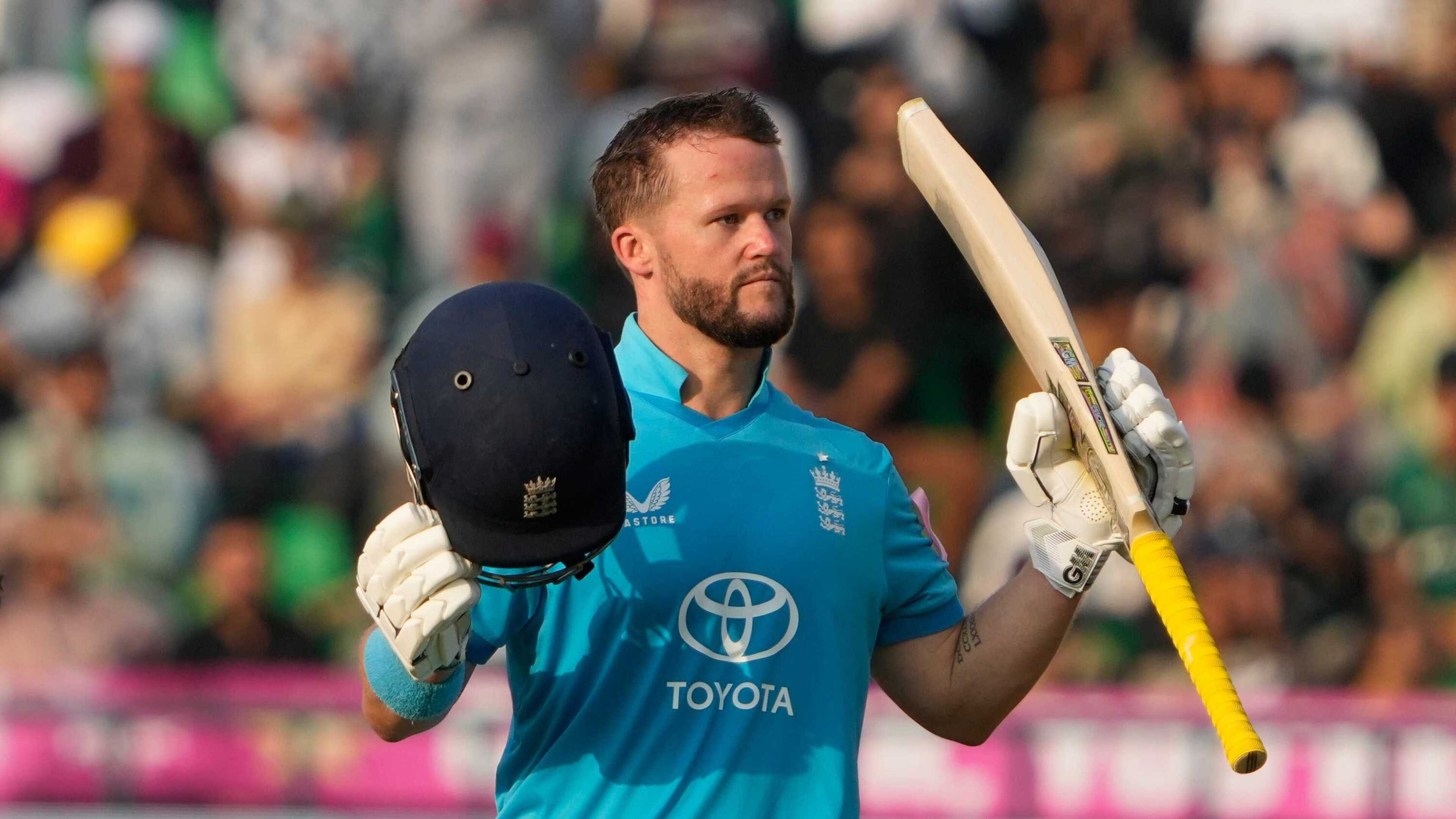 Ben Duckett century offers resistance after poor batting puts England in trouble