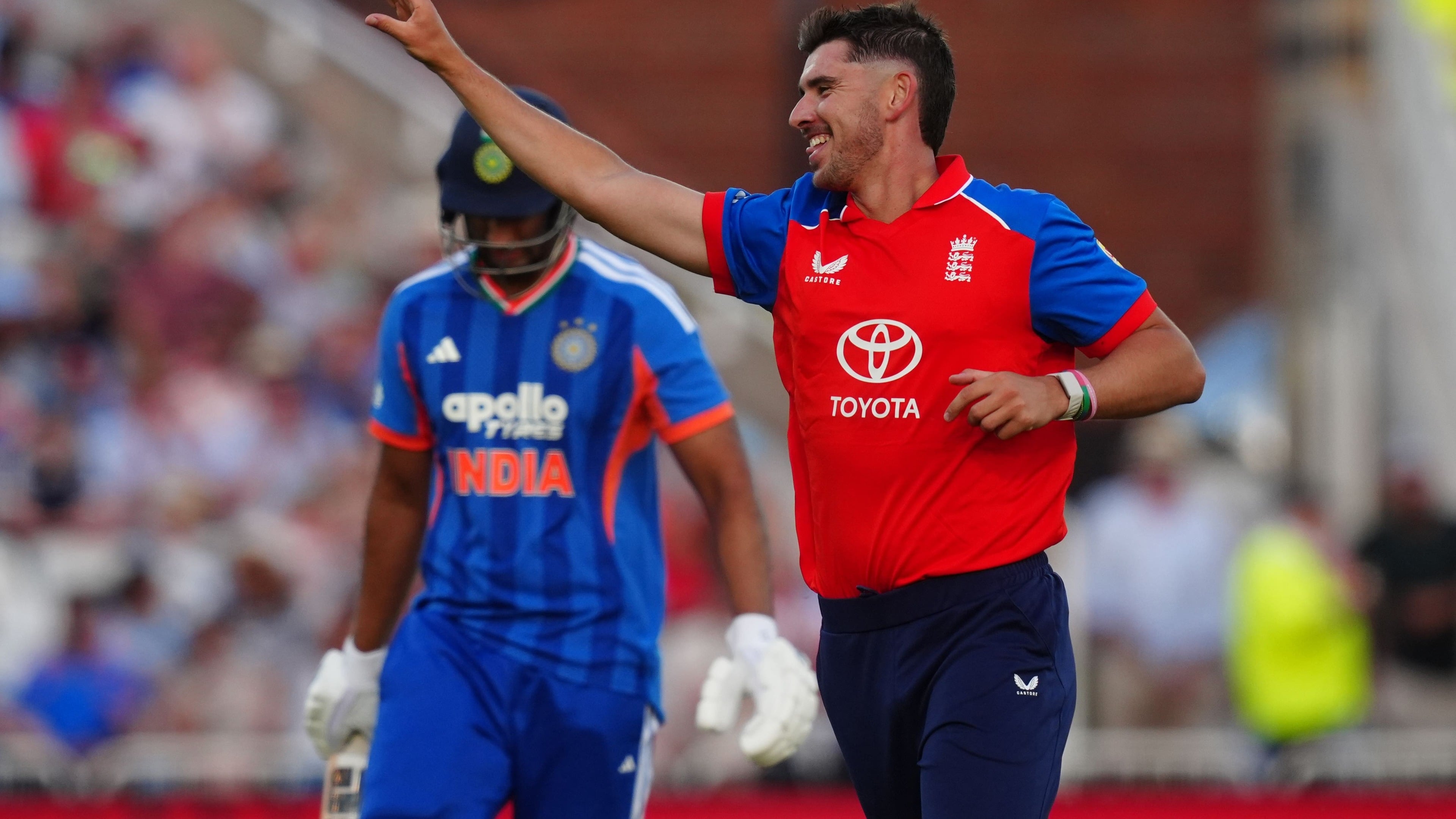 Tongue and Archer help England post record win over India for 76