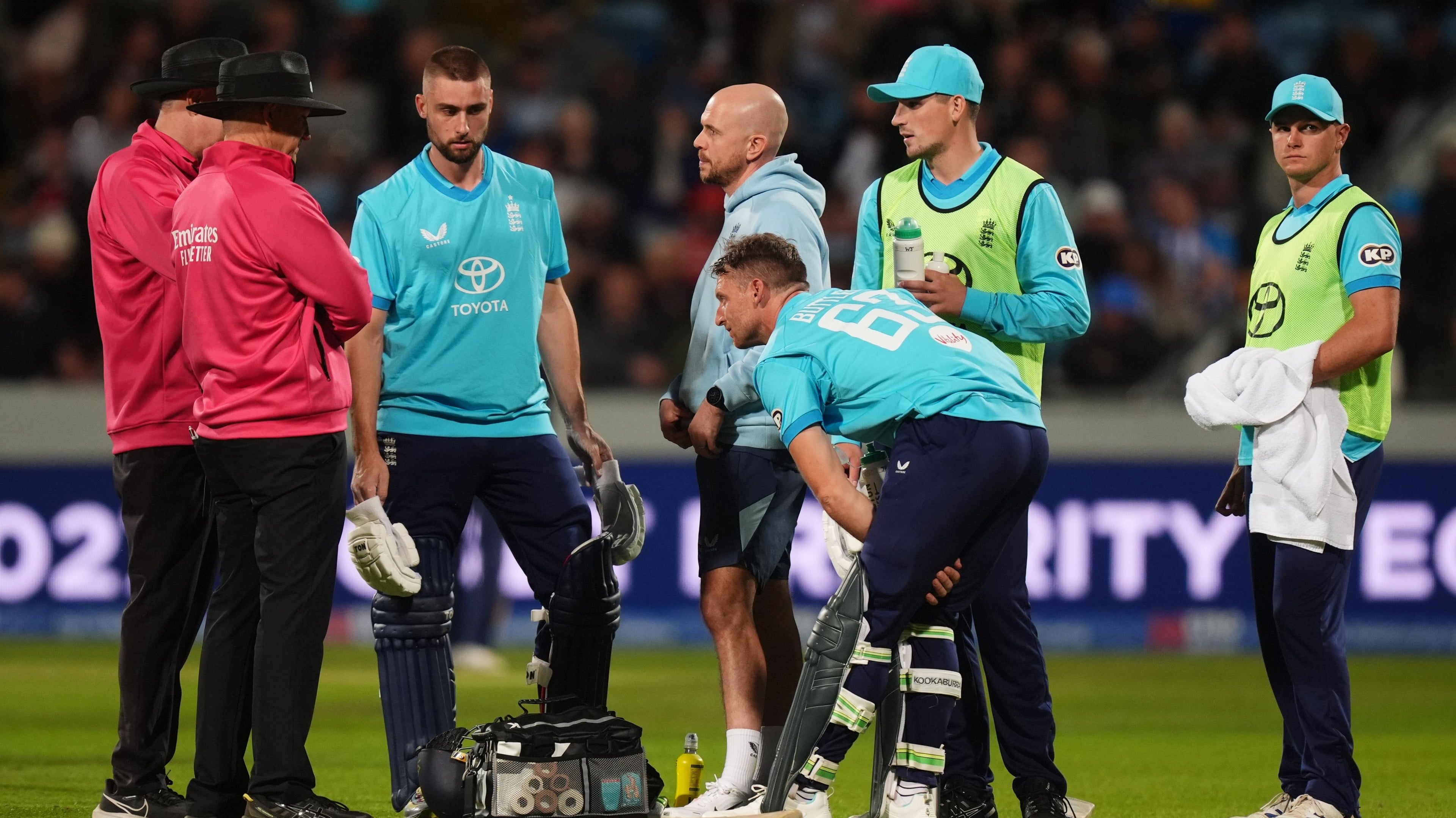 Jos Buttler injury contributes as England lose second ODI to Sri Lanka
