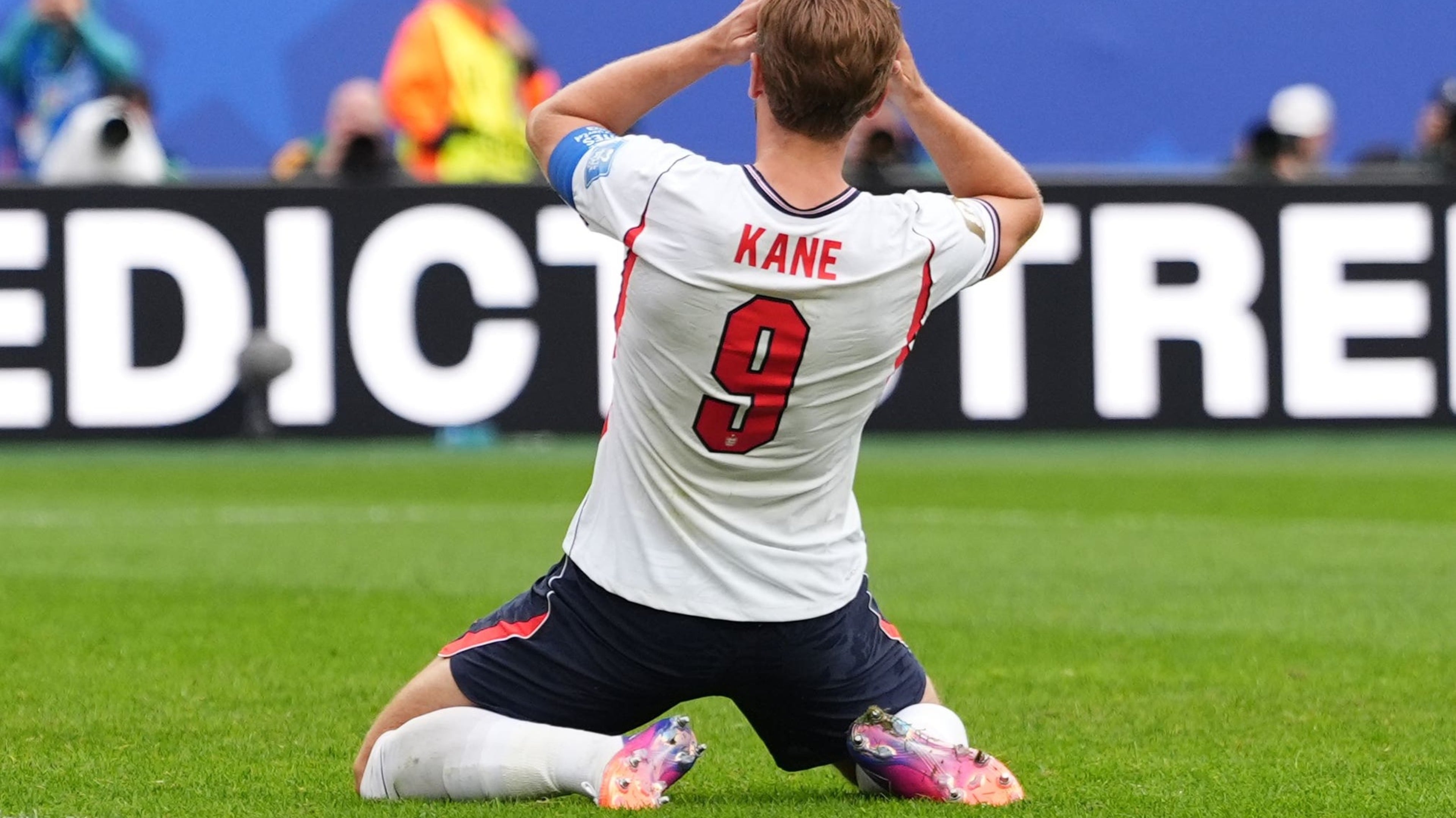 England held by Ghana as Harry Kane misses late chance