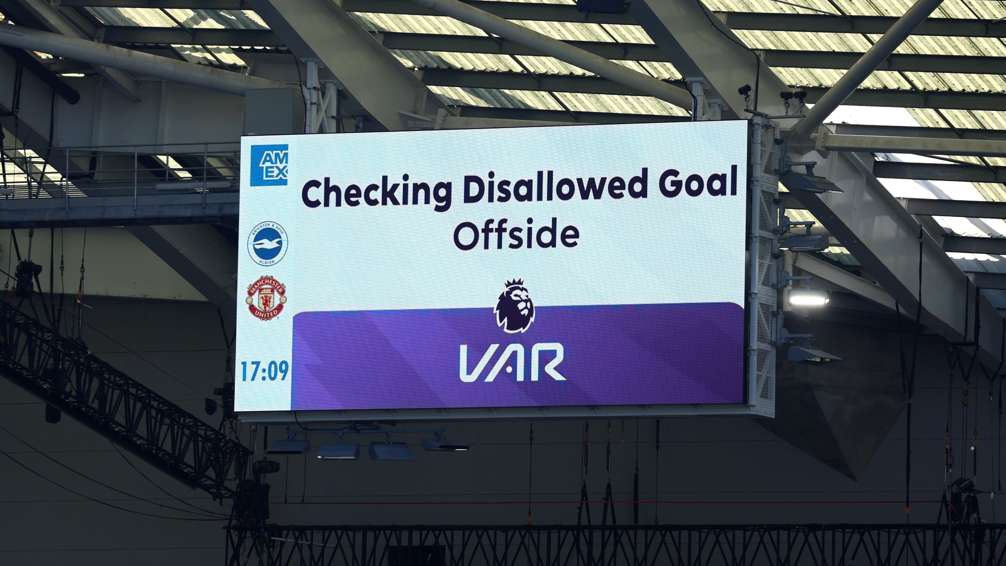 Survey finds VAR is still working badly but fans in favour of keeping system
